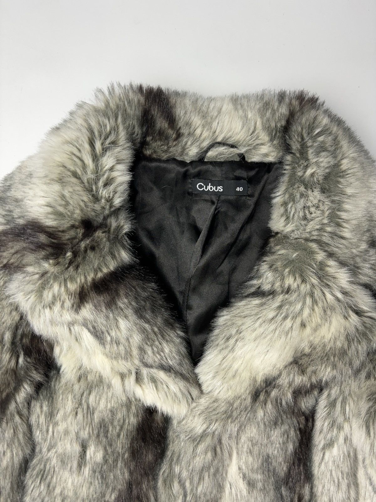 Vintage Vintage amazing faux fur coat fluffy opium coat Size L / US 10 / IT 46 - 7 Thumbnail