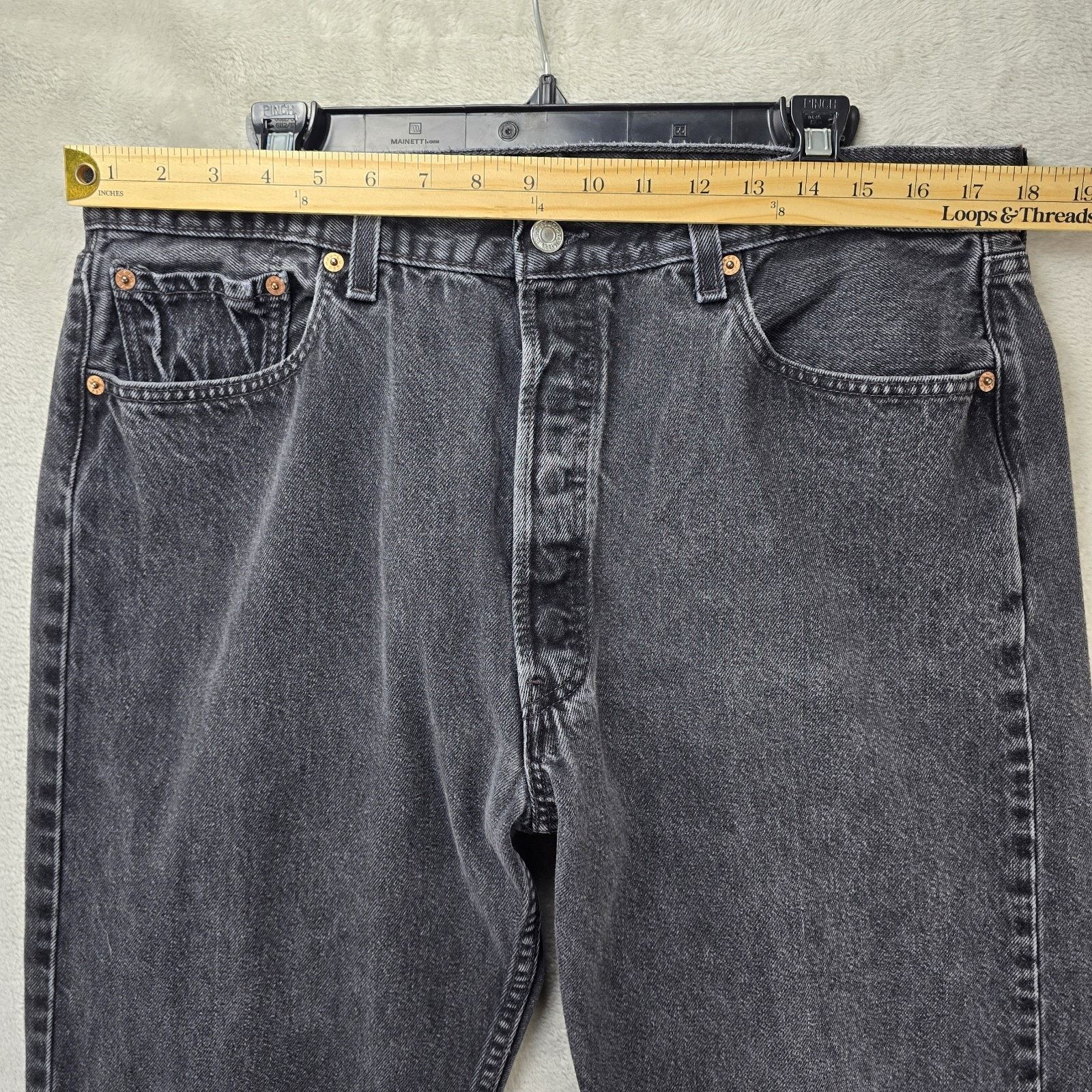 Levi's Vintage 90s Levis 501 Jeans Men 38x30 (Fits 38x26) Black USA Size US 38 / EU 54 - 10 Thumbnail