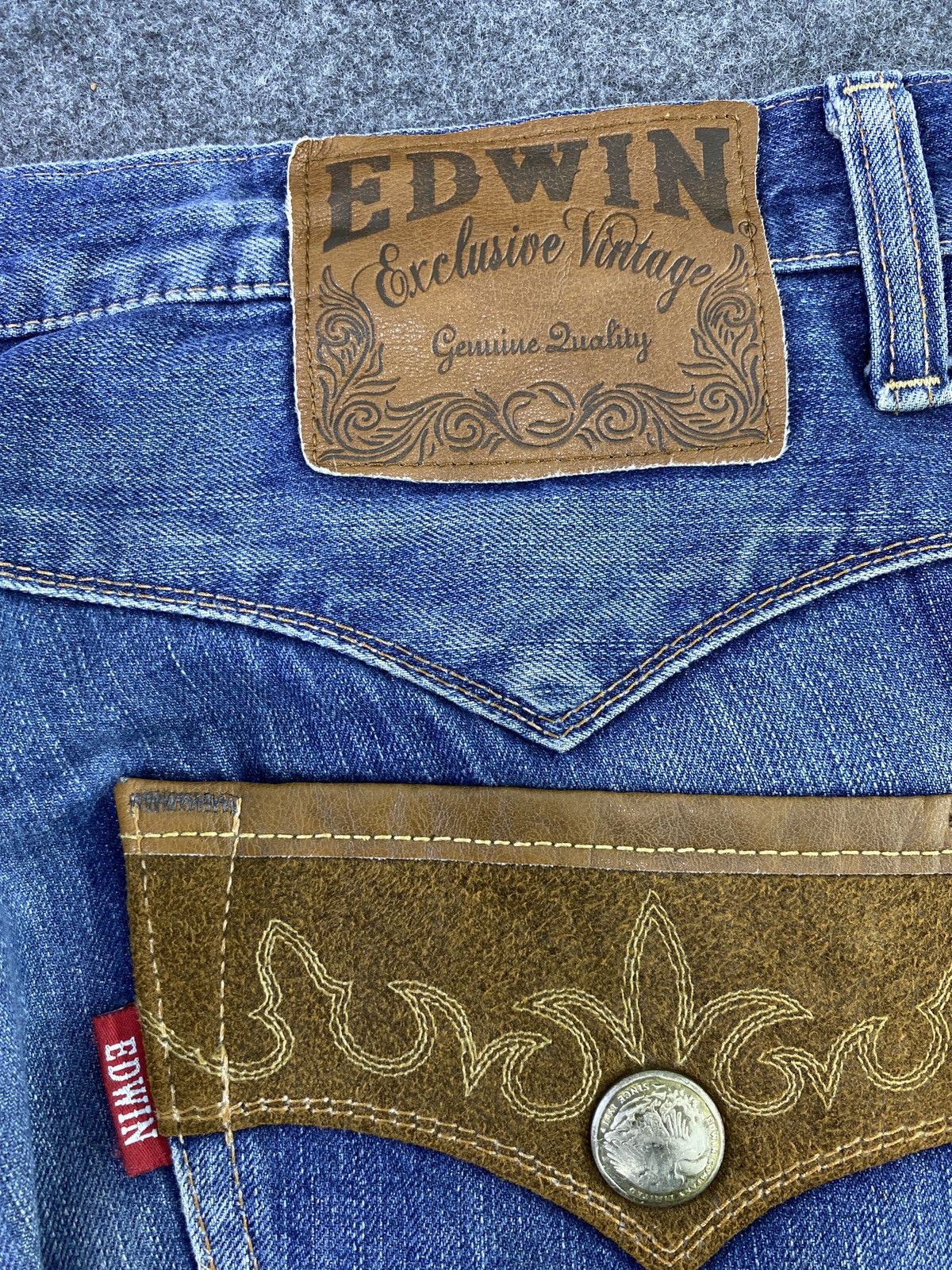 Edwin Edwin Exclusive Vintage Distress Blue Wash Denim - J867 Size US 38 / EU 54 - 11 Thumbnail