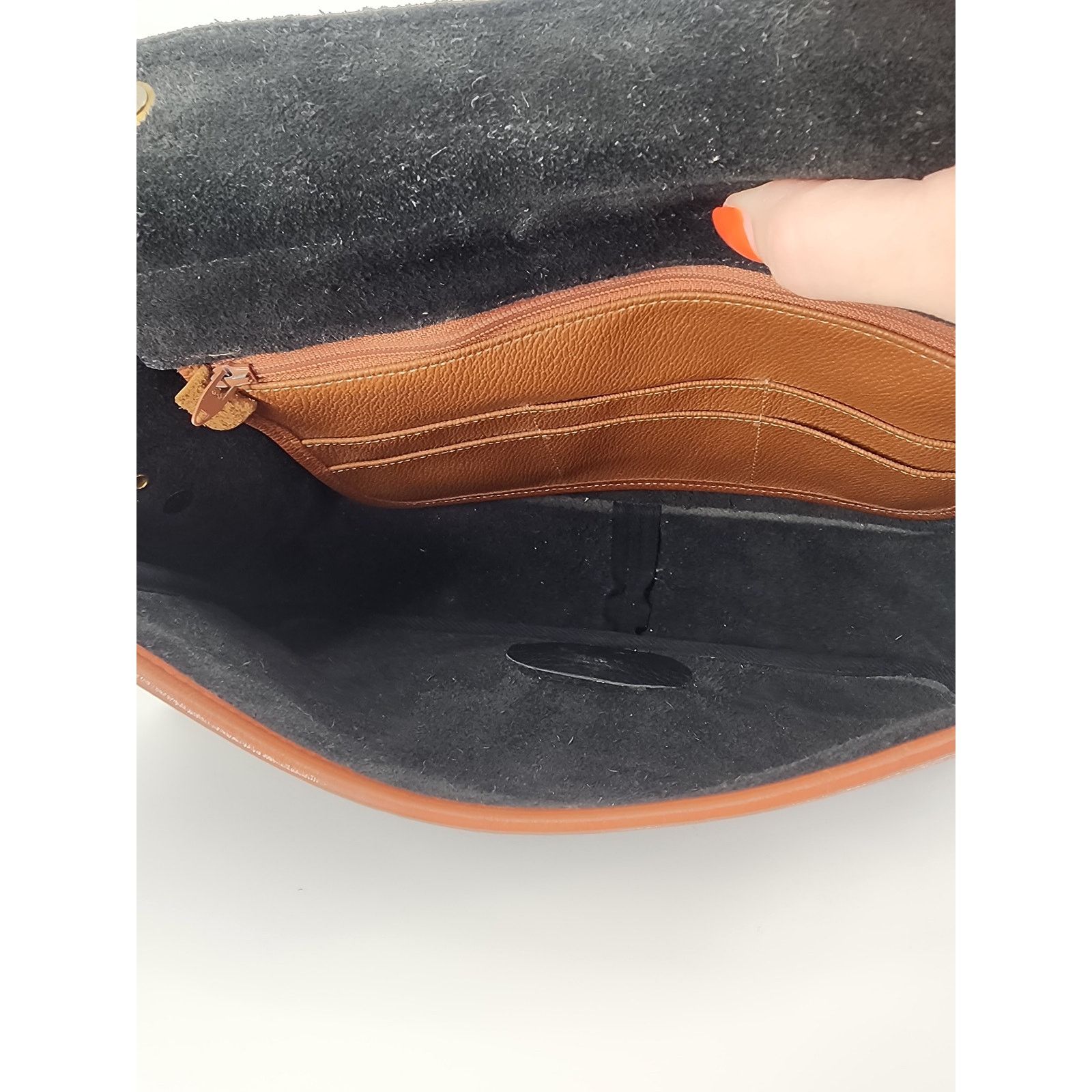 Dooney & Bourke Vintage Dooney & Bourke Black All Weather Leather Handle Bag Size ONE SIZE - 9 Thumbnail