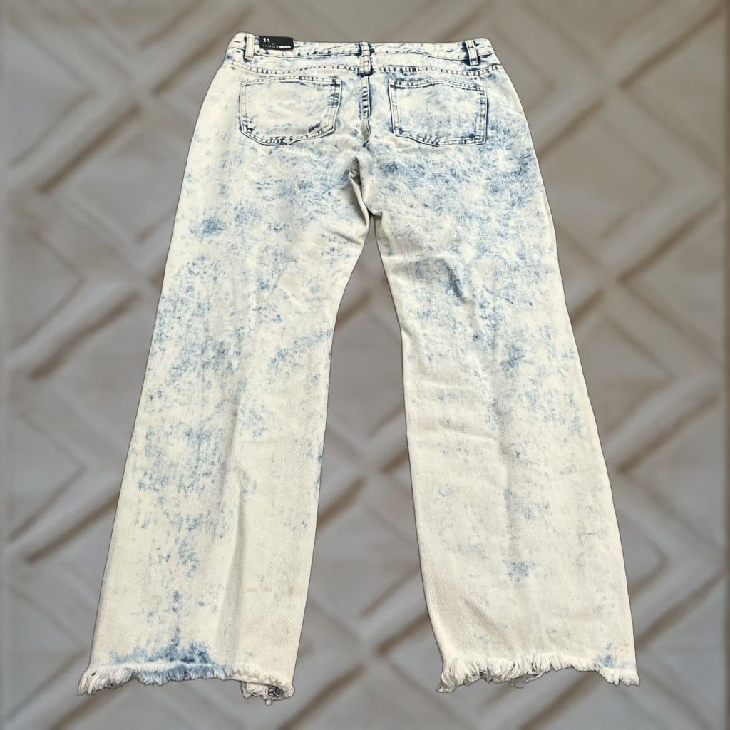Fashion Nova Fashion Nova Jeans Juniors 11 34x28 Blue Distressed Boyfriend Denim Womens Size 32" / US 10 / IT 46 - 1 Thumbnail