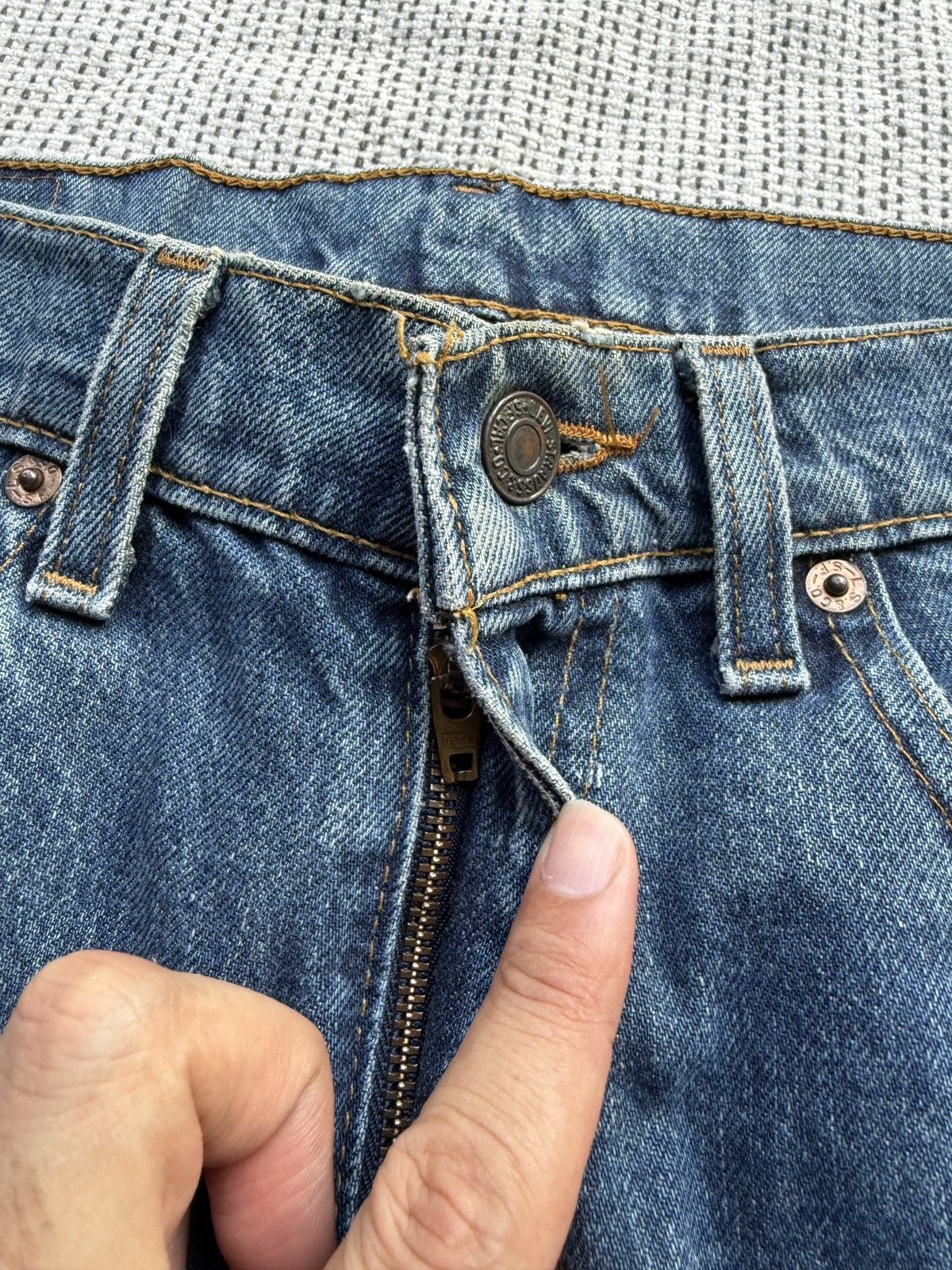 Levi's Vintage Clothing Vintage Levi’s 519 Jeans Made in USA Size US 32 / EU 48 - 8 Thumbnail