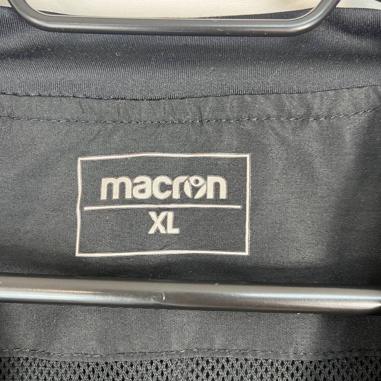 Macron Macron Cymru Rugby Training Pullover Windbreaker Jacket XL Size US XL / EU 56 / 4 - 4 Thumbnail