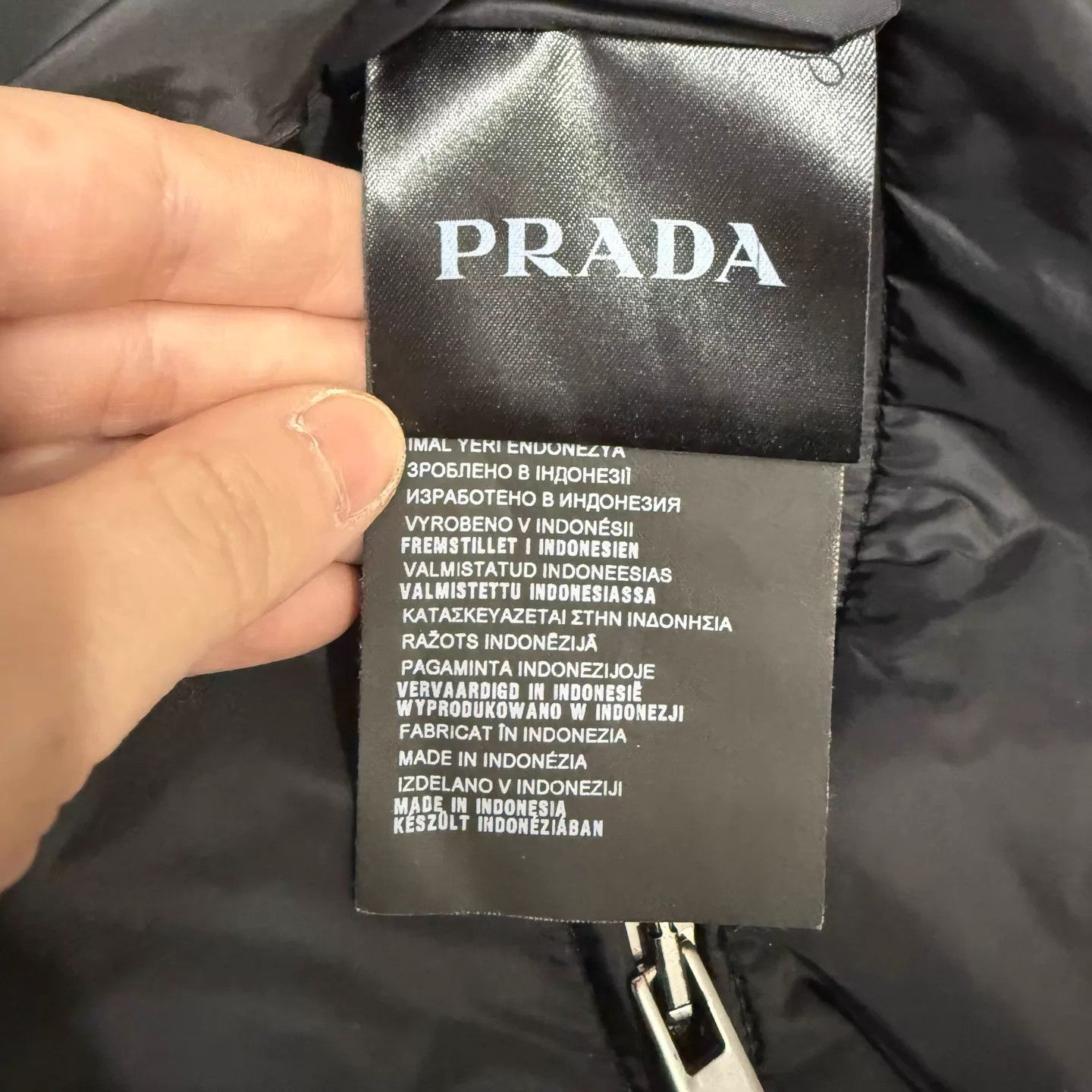 Prada Prada Black/Blue 2-Sided Logo Nylon Jacket 50 MINT Size US M / EU 48-50 / 2 - 4 Thumbnail