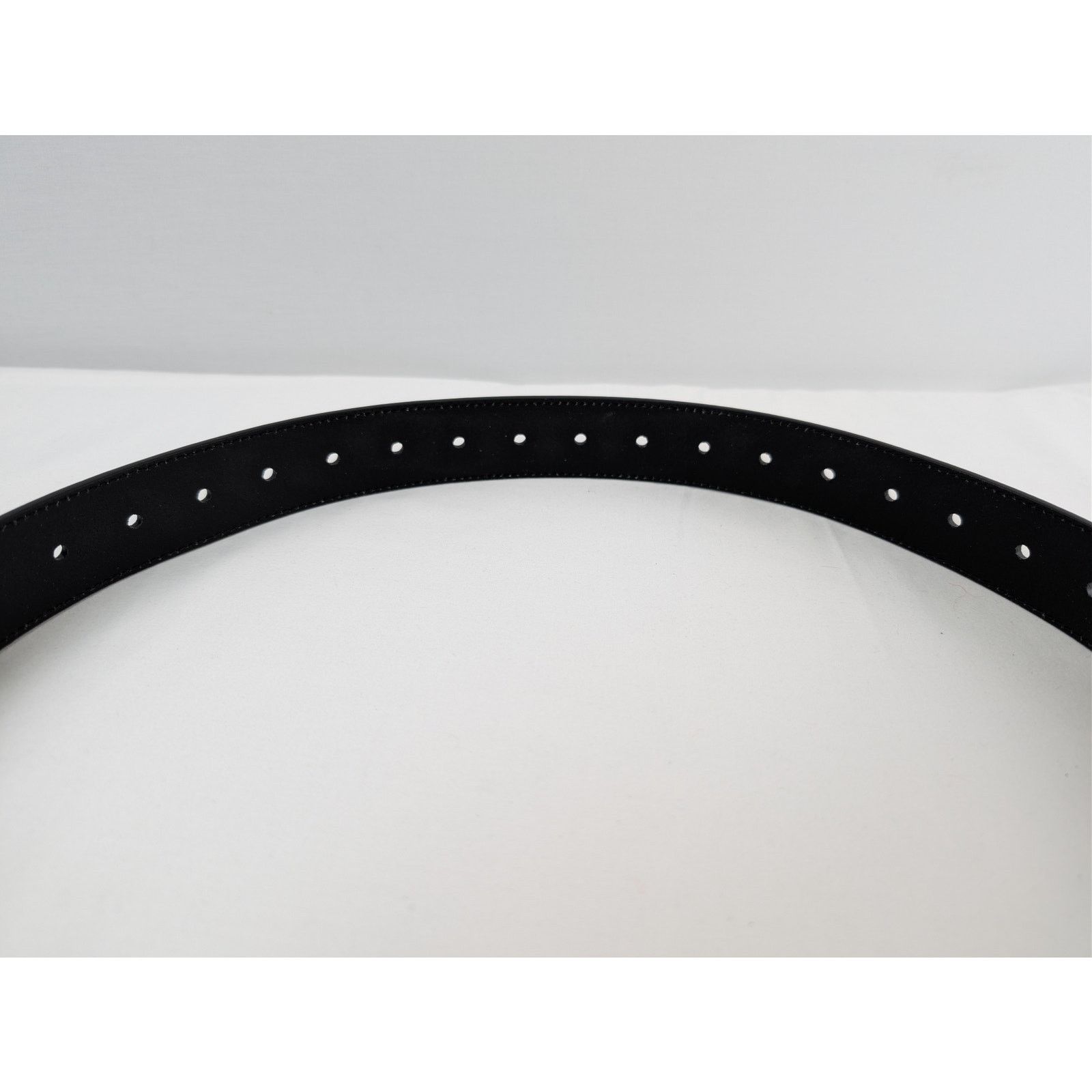 Balenciaga o1rshd1 Q:2 / Size: 85 / Vegetal Calf Half Moon Belt Black Size 34 - 4 Thumbnail