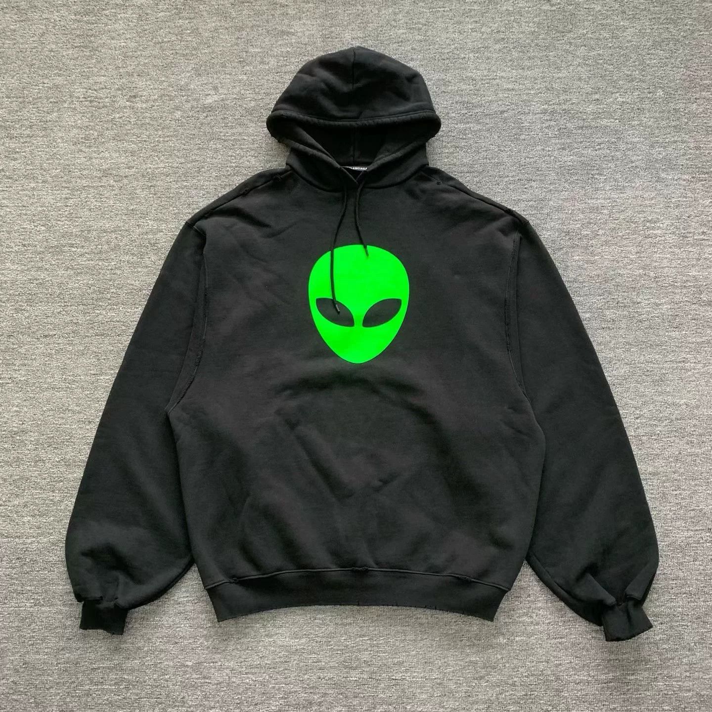 Balenciaga Balenciaga Alien Print Black Hoodie Size US XXS / EU 40 - 1 Thumbnail
