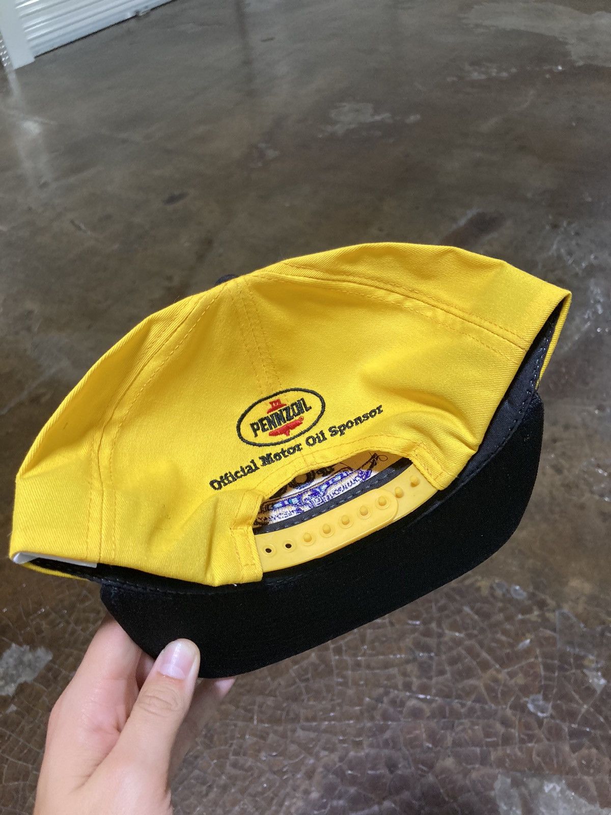 NASCAR × Vintage Vintage 90s Brickyard 400 1995 Racing Snapback Hat Yellow Size ONE SIZE - 3 Thumbnail