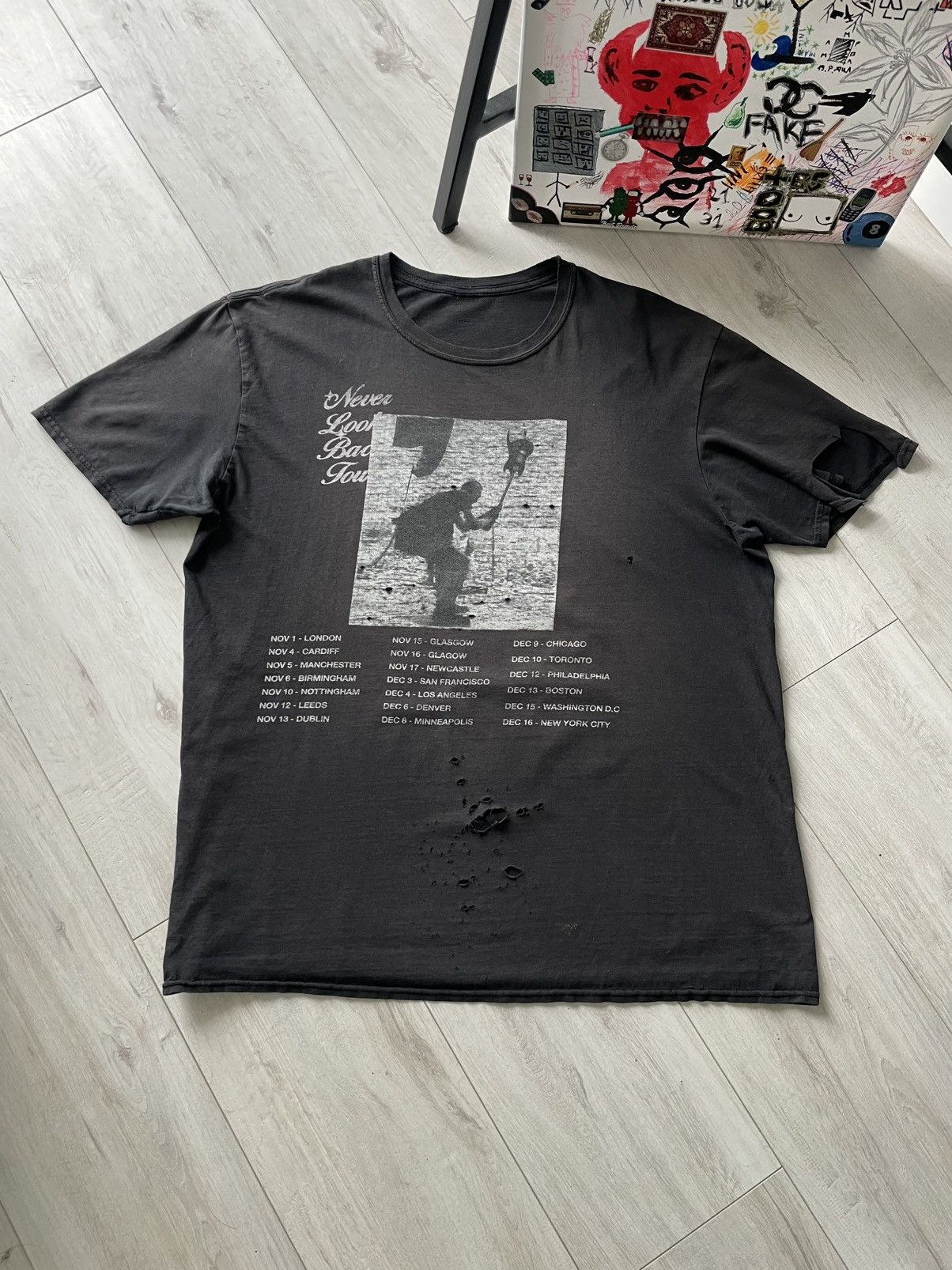 Other Enfants Riches Déprimés Style T-Shirt Distressed Faded RARE Size US L / EU 52-54 / 3 - 1 Thumbnail