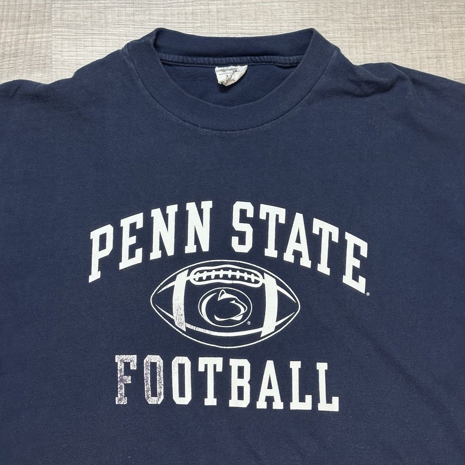 Vintage Vintage Penn State Football Shirt Mens Blue Short Sleeve Tee Size US XL / EU 56 / 4 - 5 Thumbnail