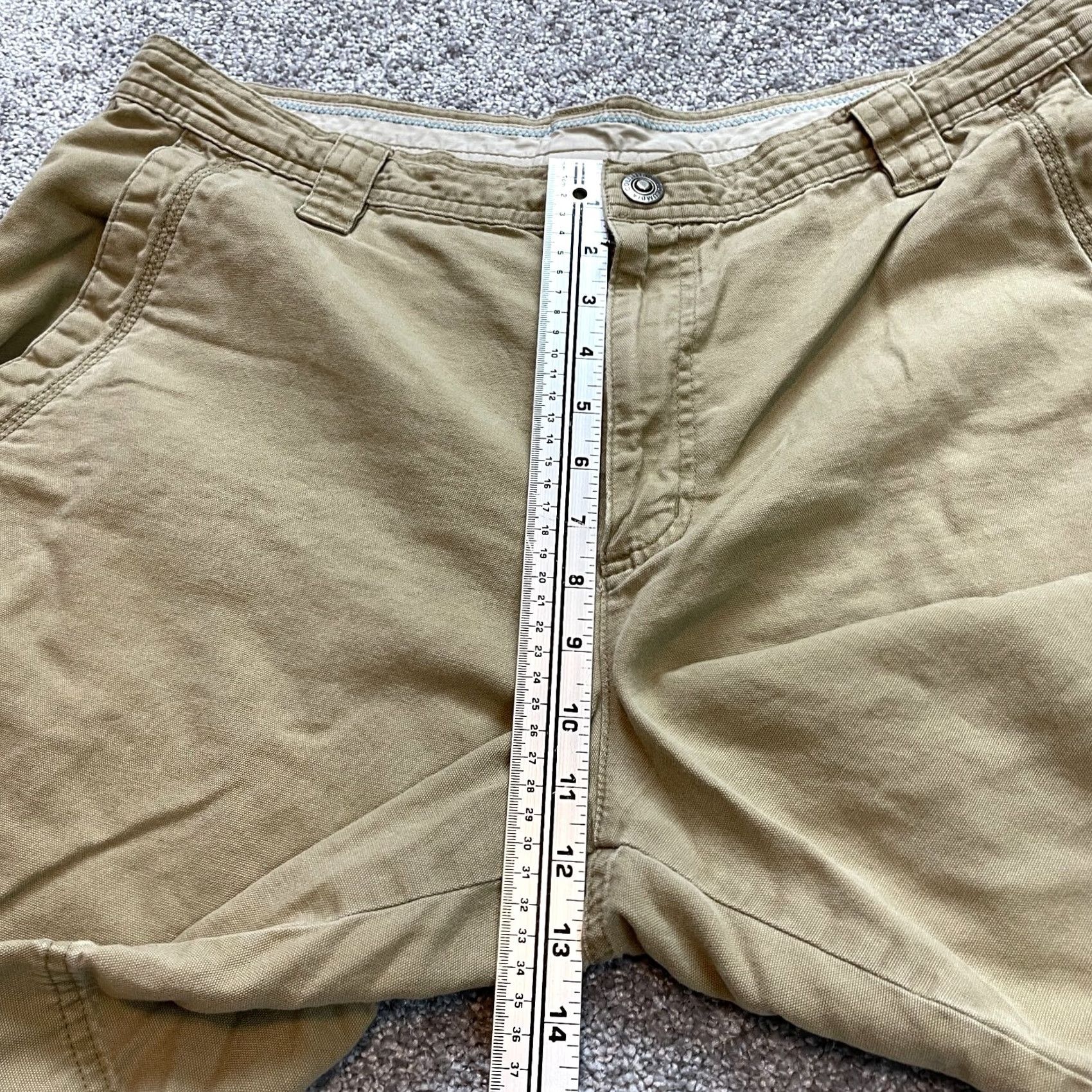 Vintage Columbia Shorts Mens 38 Beige Pockets Hiking Camping Outdoor 9" Inseam Athletic Regular Pocketed Cotton Polyester Fabric Shirtless? Size US 38 / EU 54 - 6 Thumbnail