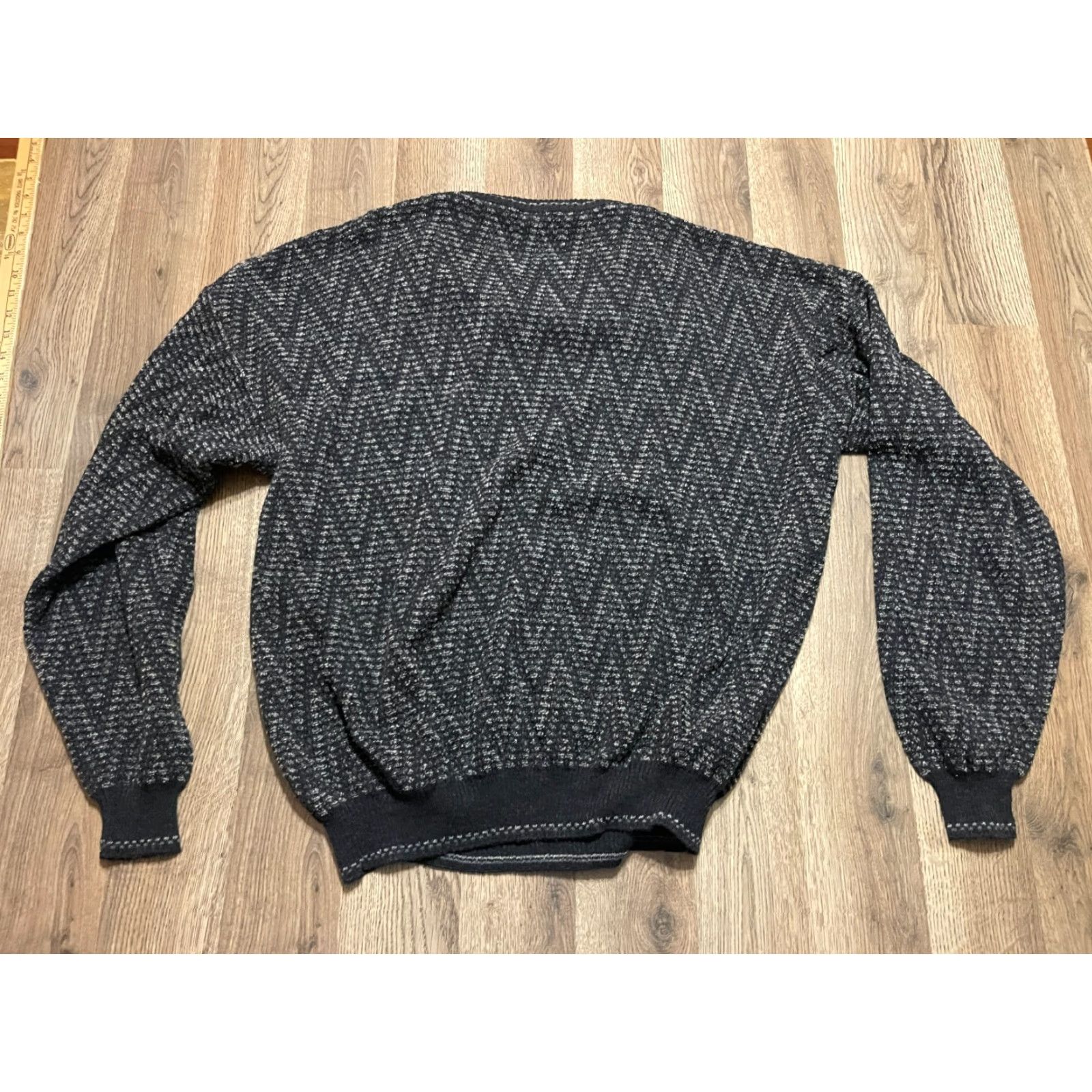 Vintage Cortina Italia Sweater Mens XL Black Gray Wool Blend Pullover Crew Neck Casual Wool Mens XL Pullover Crew Neck Cortina Italia Sweater Size US XL / EU 56 / 4 - 2 Thumbnail