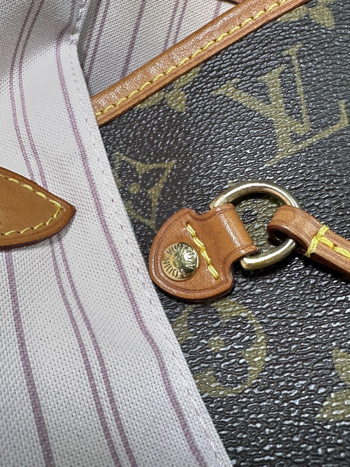 Designer × Louis Vuitton Louis Vuitton LIMITED EDITION V Neverfull bag ballerine rose Size ONE SIZE - 11 Thumbnail