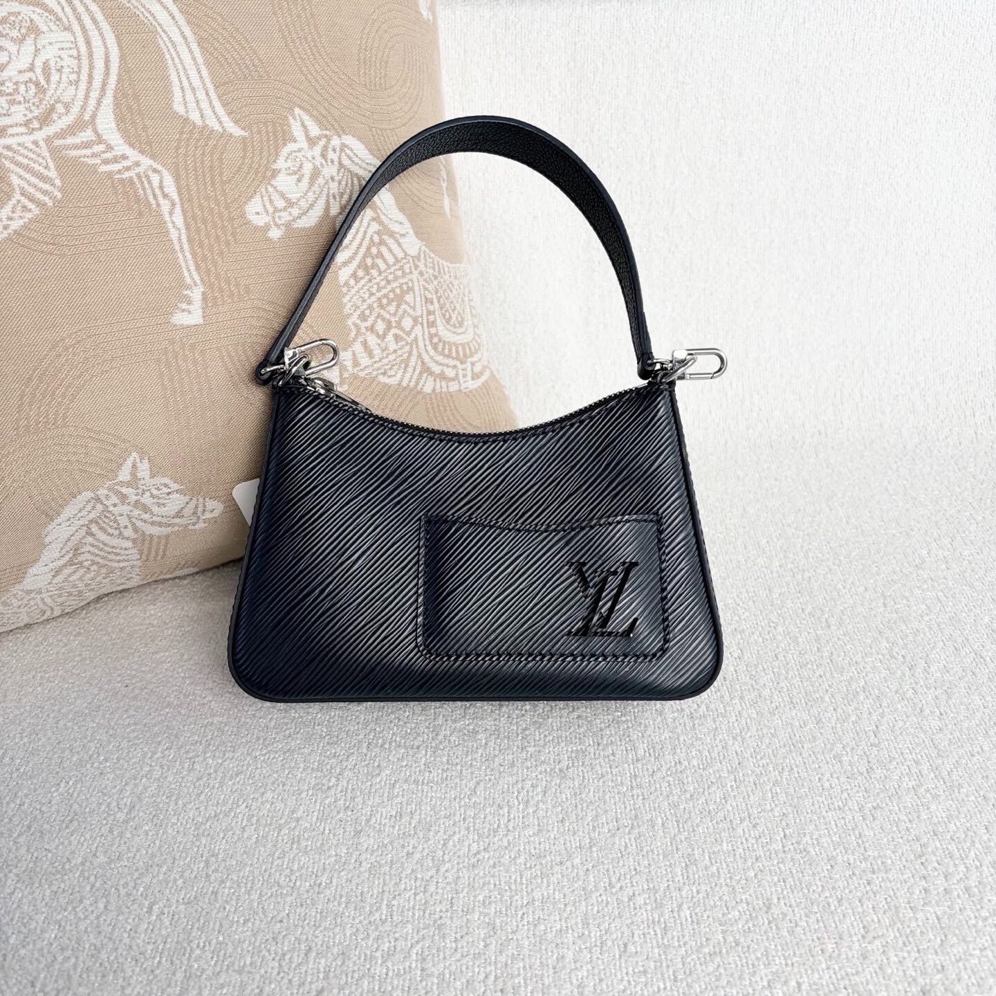 Louis Vuitton Pre-loved Bag Very good condition Size ONE SIZE - 1 Thumbnail