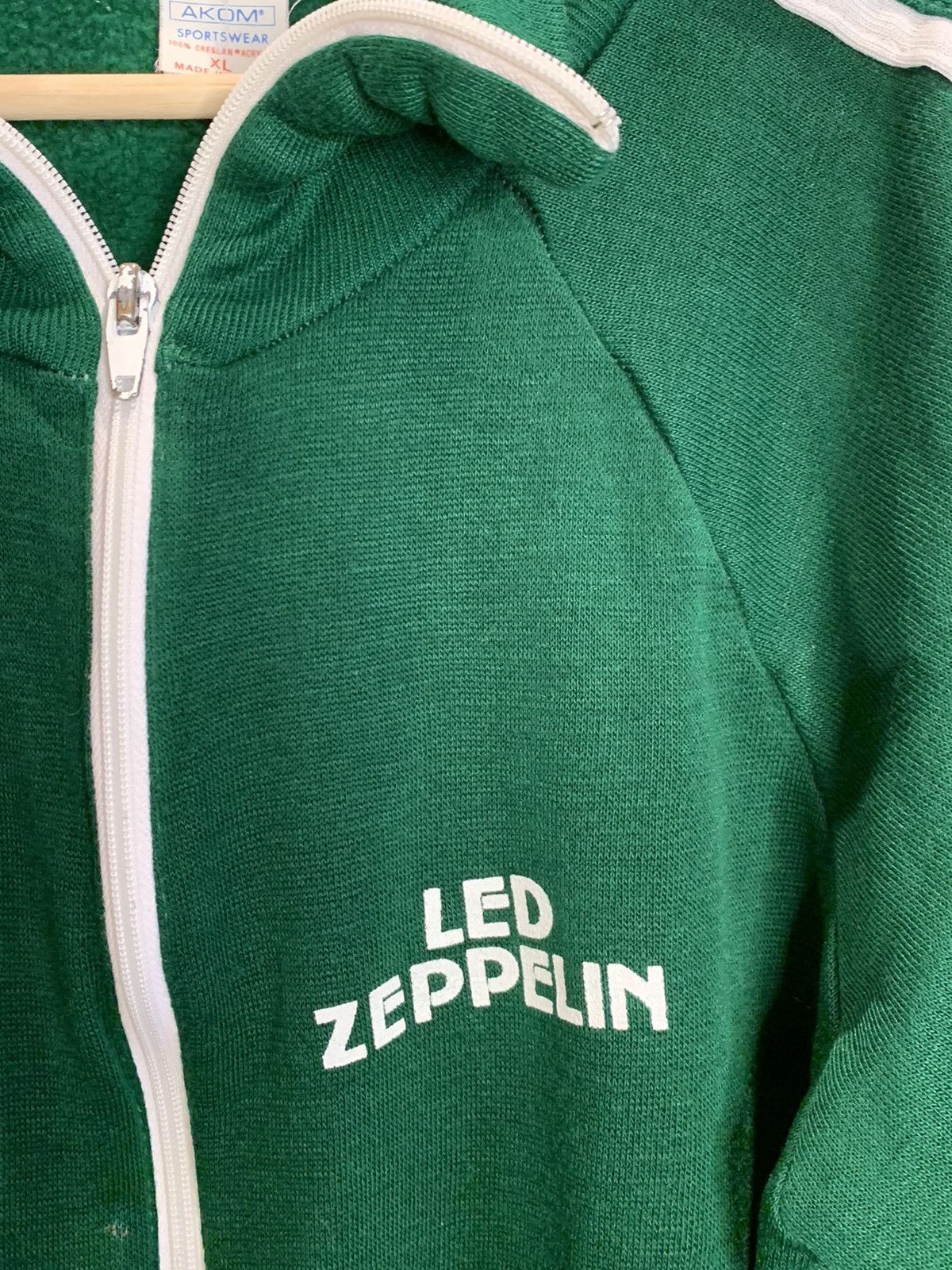 Band Tees *RARE* Vintage 1977 Led Zeppelin Oakland Stadium Tour Jacket Size US L / EU 52-54 / 3 - 5 Thumbnail