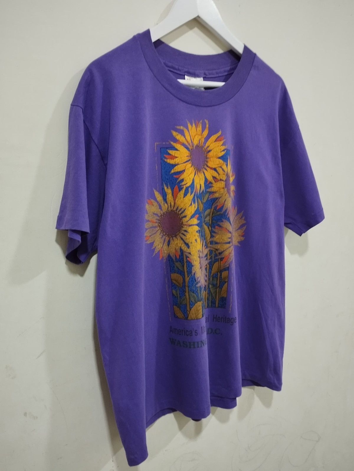 Hanes Vintage Monumental Heritage L T-Shirt Size US L / EU 52-54 / 3 - 3 Thumbnail