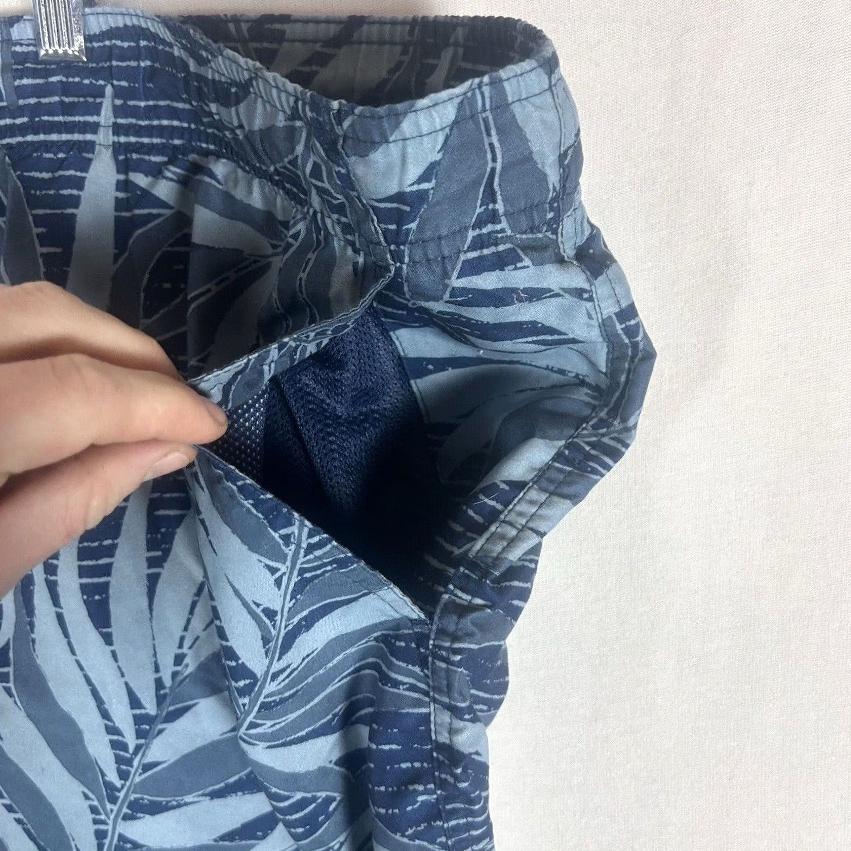 Vintage OP Ocean Pacific Mens 3XL Swim Trunks Blue Palm Leaf Print Drawstring Pockets Size ONE SIZE - 7 Thumbnail