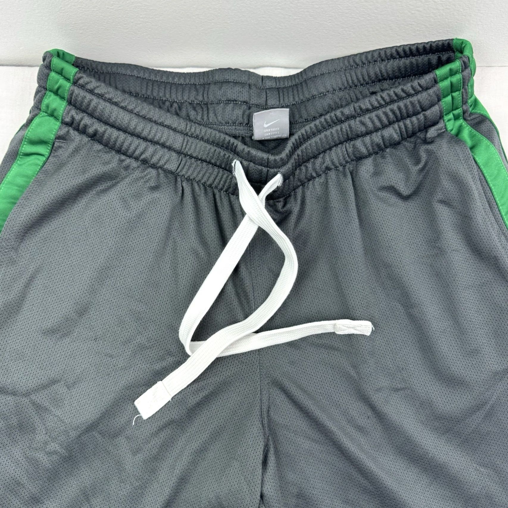 Nike VINTAGE Nike Track Pants Adult Large Gray Silver Tag Grunge 90s Basketball Sports Mens Large Size US 33 - 3 Thumbnail
