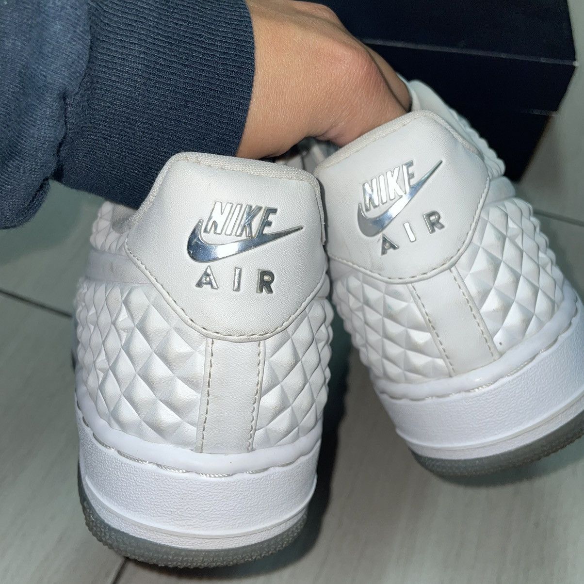Nike Nike Air Force One Stars Size US 8 / EU 41 - 7 Thumbnail