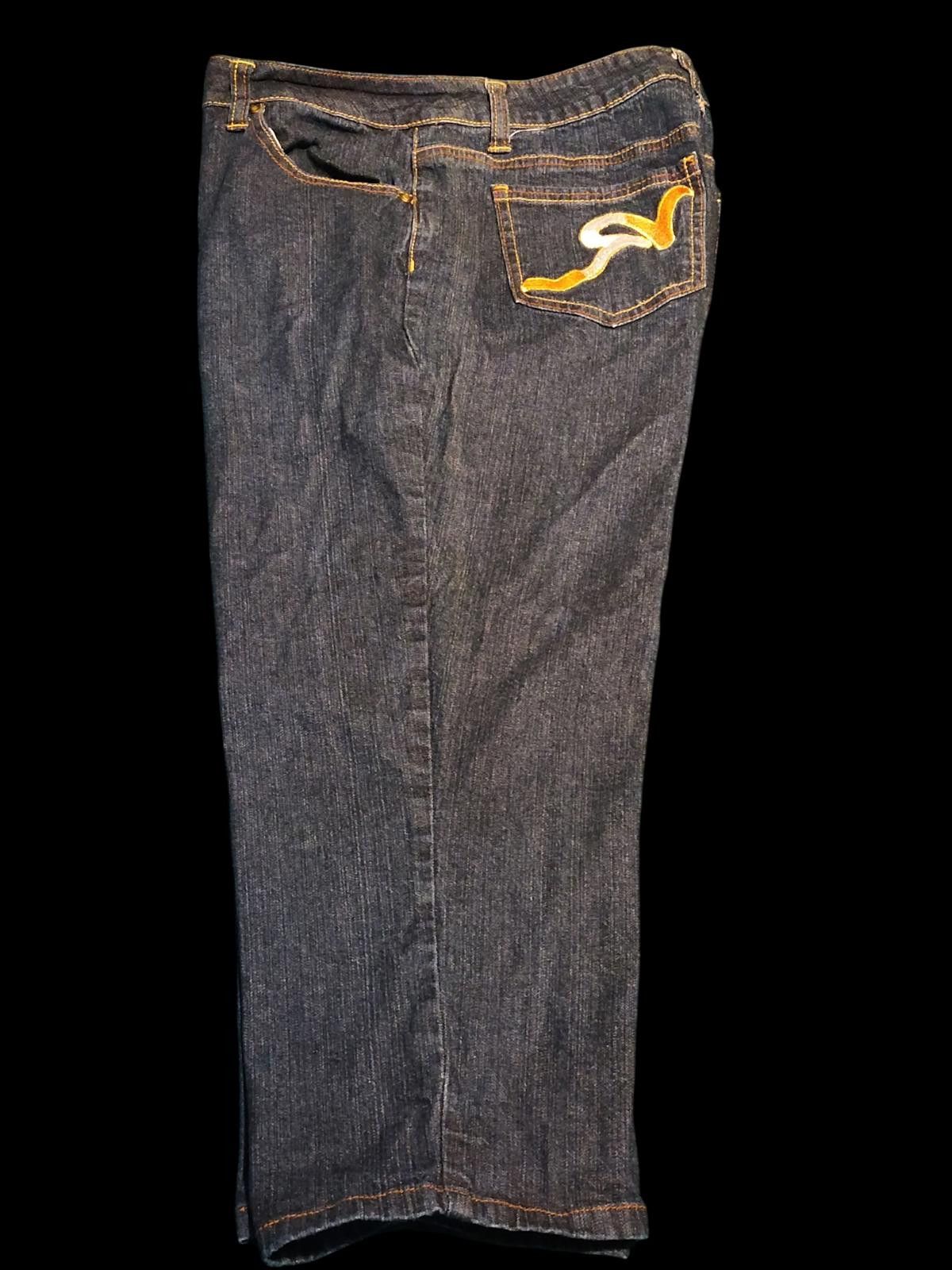 Rocawear Rocawear Women's Denim Capri Pants Size 14 Size 36" / US 14 / IT 50 - 3 Thumbnail