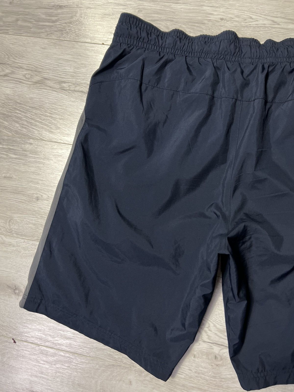 Nike × Vintage Vintage Nike Nylon Shorts Embroidered Swoosh Logo Size US 36 / EU 52 - 4 Thumbnail