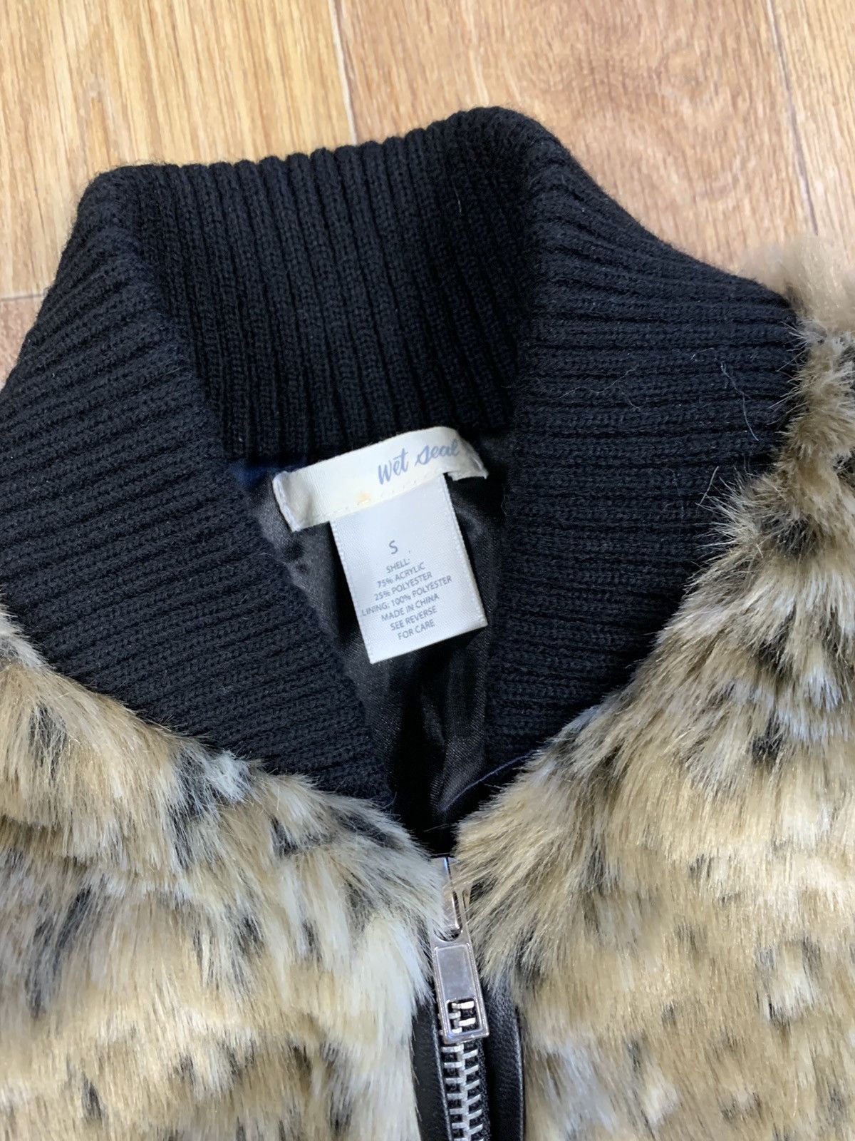 If Six Was Nine Leopard Faux Fur Cropped Bomber Jacket Hysteric Style Size S / US 4 / IT 40 - 2 Thumbnail