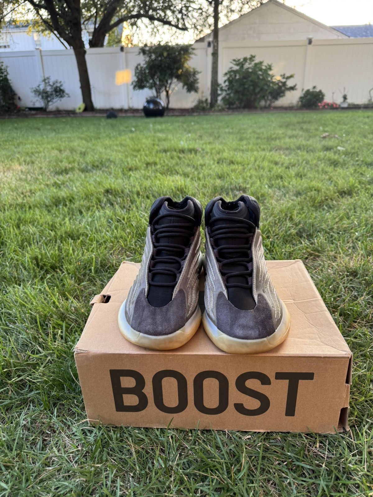 Yeezy Yeezy QNTM barium Size US 12.5 / EU 45-46 - 4 Thumbnail