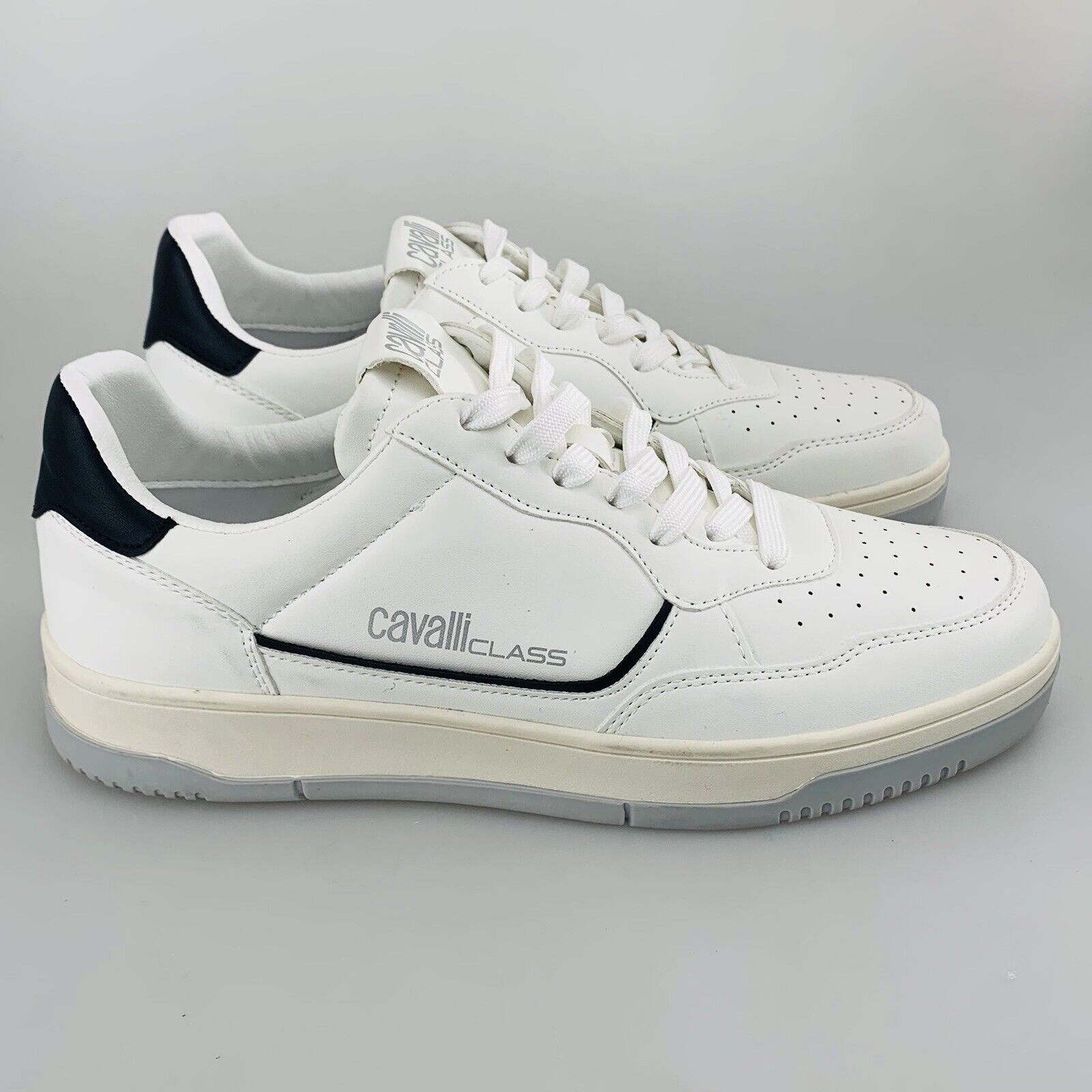 Cavalli Class Cavalli Class White Leather Sneaker Size US 8 24033 New Size US 8 / EU 41 - 1 Thumbnail