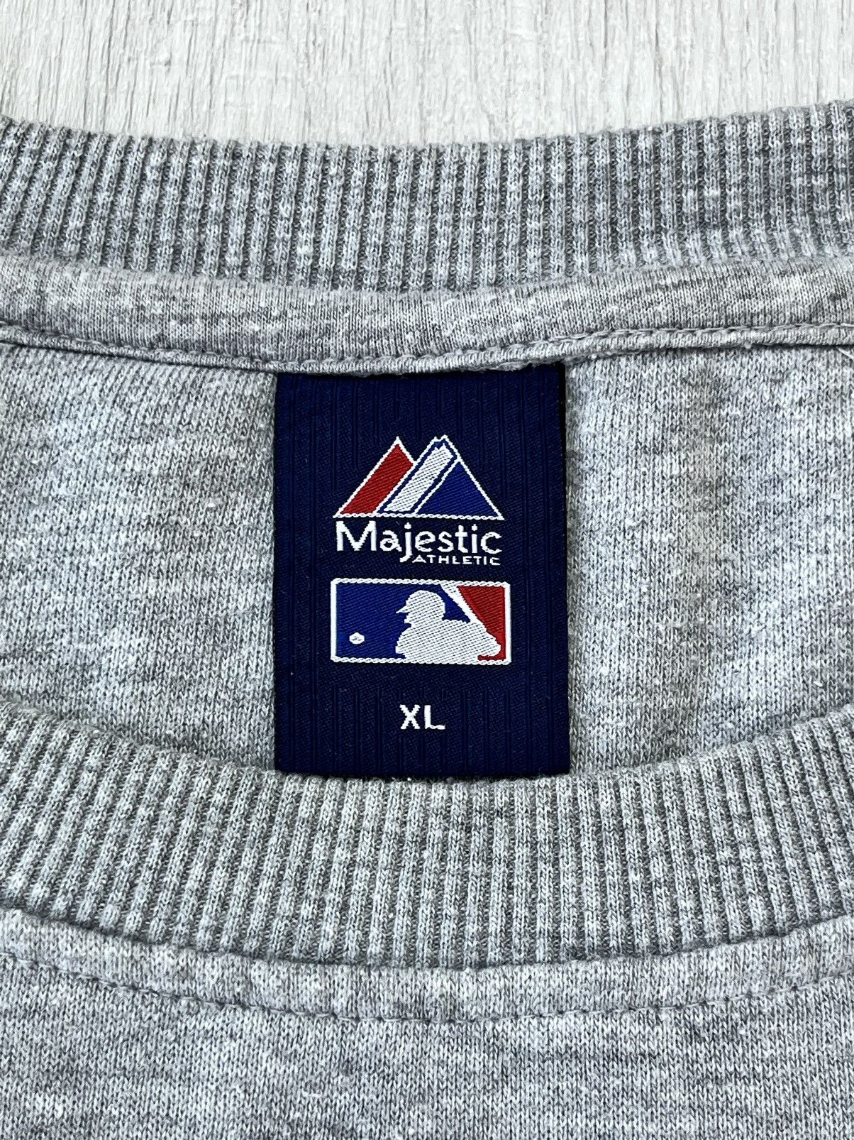 Majestic MLB New York Yankees Vintage Crewneck Sweatshirt Center Logo Size US XL / EU 56 / 4 - 8 Thumbnail