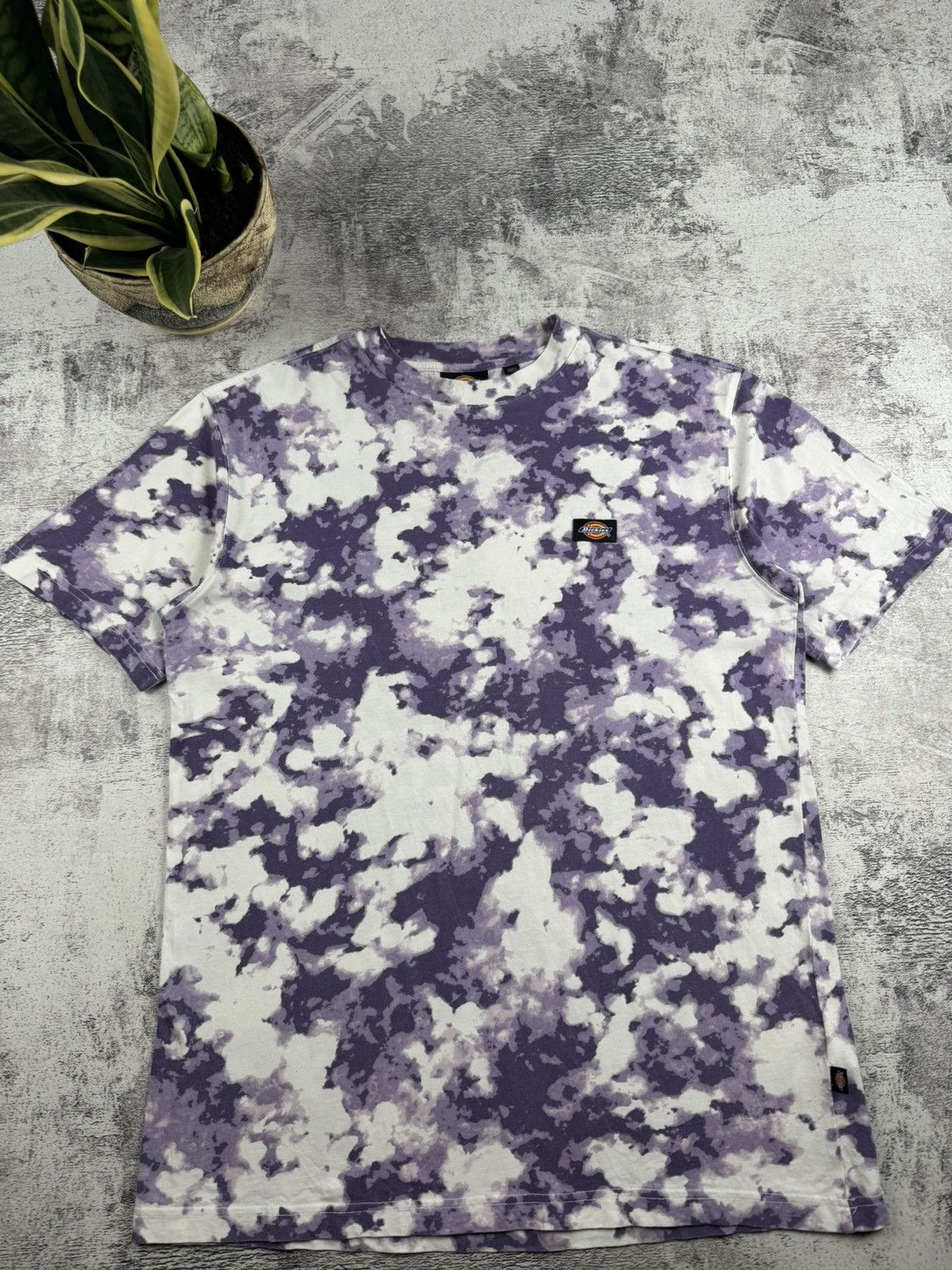 Dickies Dickies Sunburg Tie Dye Purple Medium Skate Rap Jersey Hip Hop Tee T Shirt Size US M / EU 48-50 / 2 - 4 Thumbnail