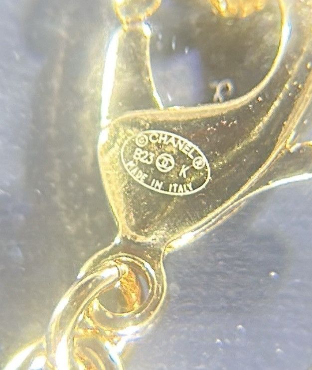 Chanel CHANEL Resin Crystal Pearl Chain Heart CC Pendant Necklace Size ONE SIZE - 3 Thumbnail