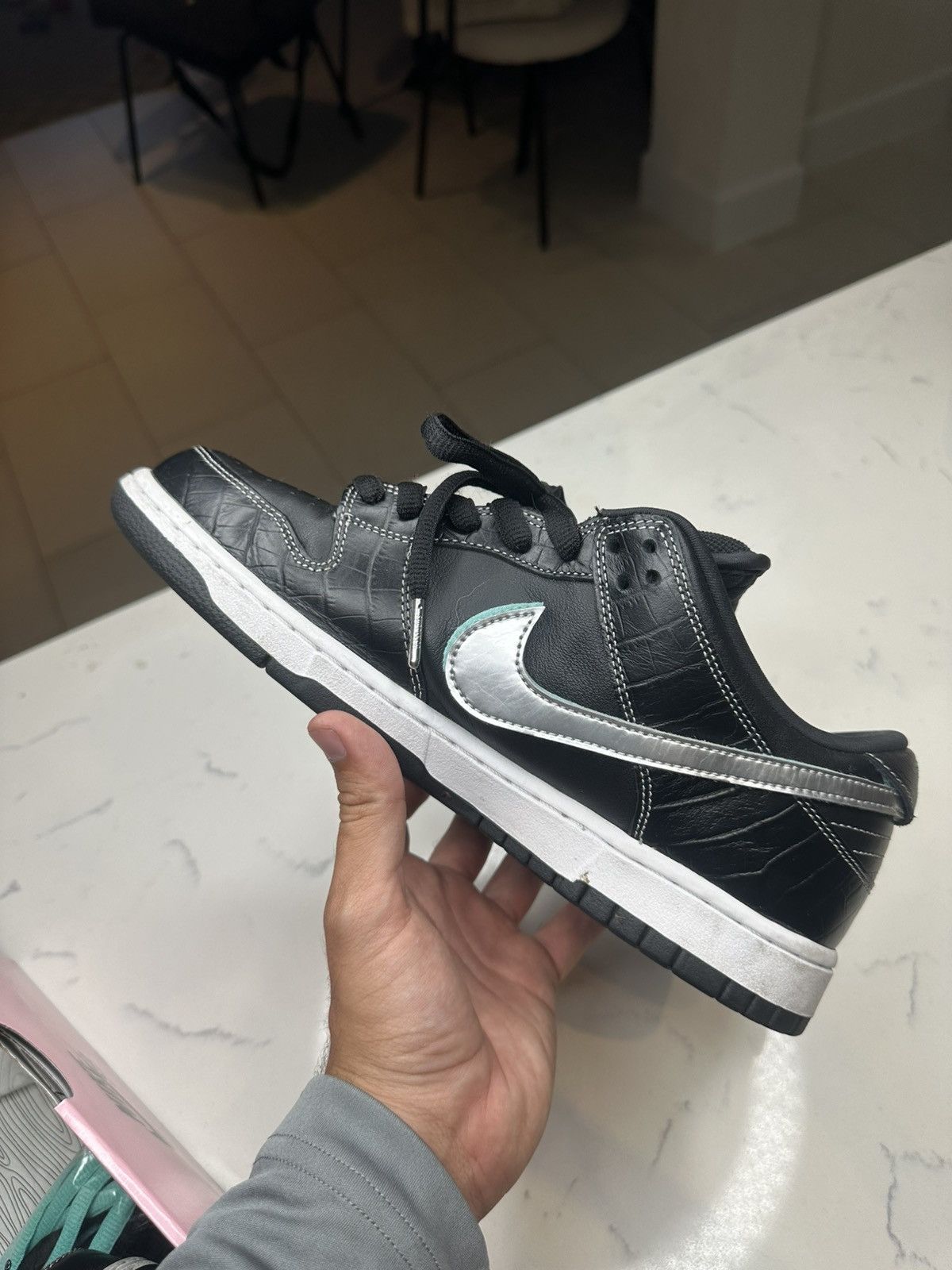 Diamond Supply Co. × Nike DIAMOND NIKE SB DUNK LOW Size US 10.5 / EU 43-44 - 4 Thumbnail