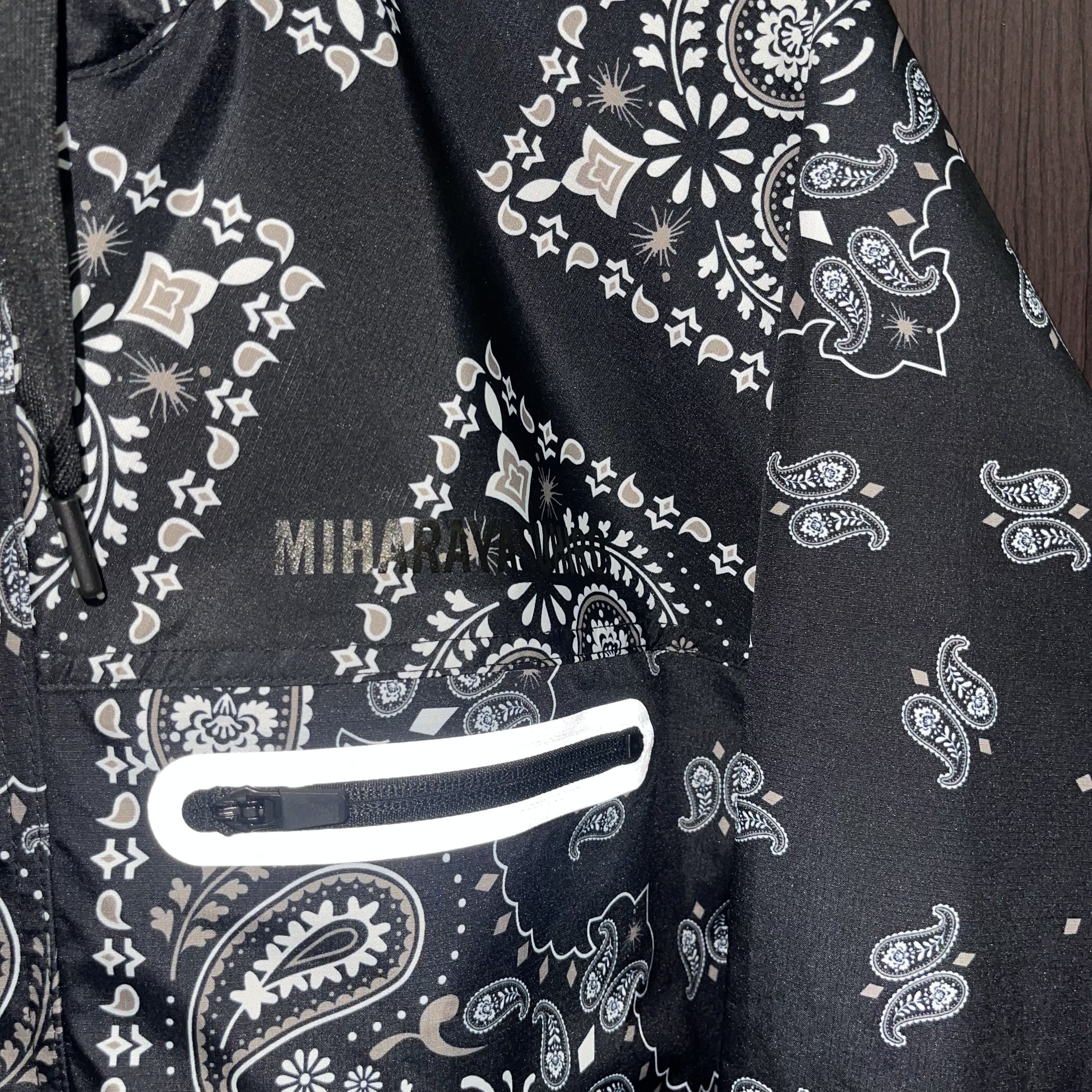 GU × Japanese Brand × Maison MIHARA YASUHIRO Miharayasuhiro Black Bandana Paisley BALACLAVA jacket Size US L / EU 52-54 / 3 - 3 Thumbnail