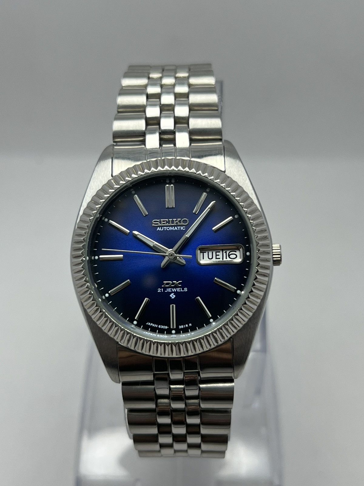 Seiko Seiko DX Automatic Fluted Bazel Day/Date Japan Size 36 - 1 Thumbnail