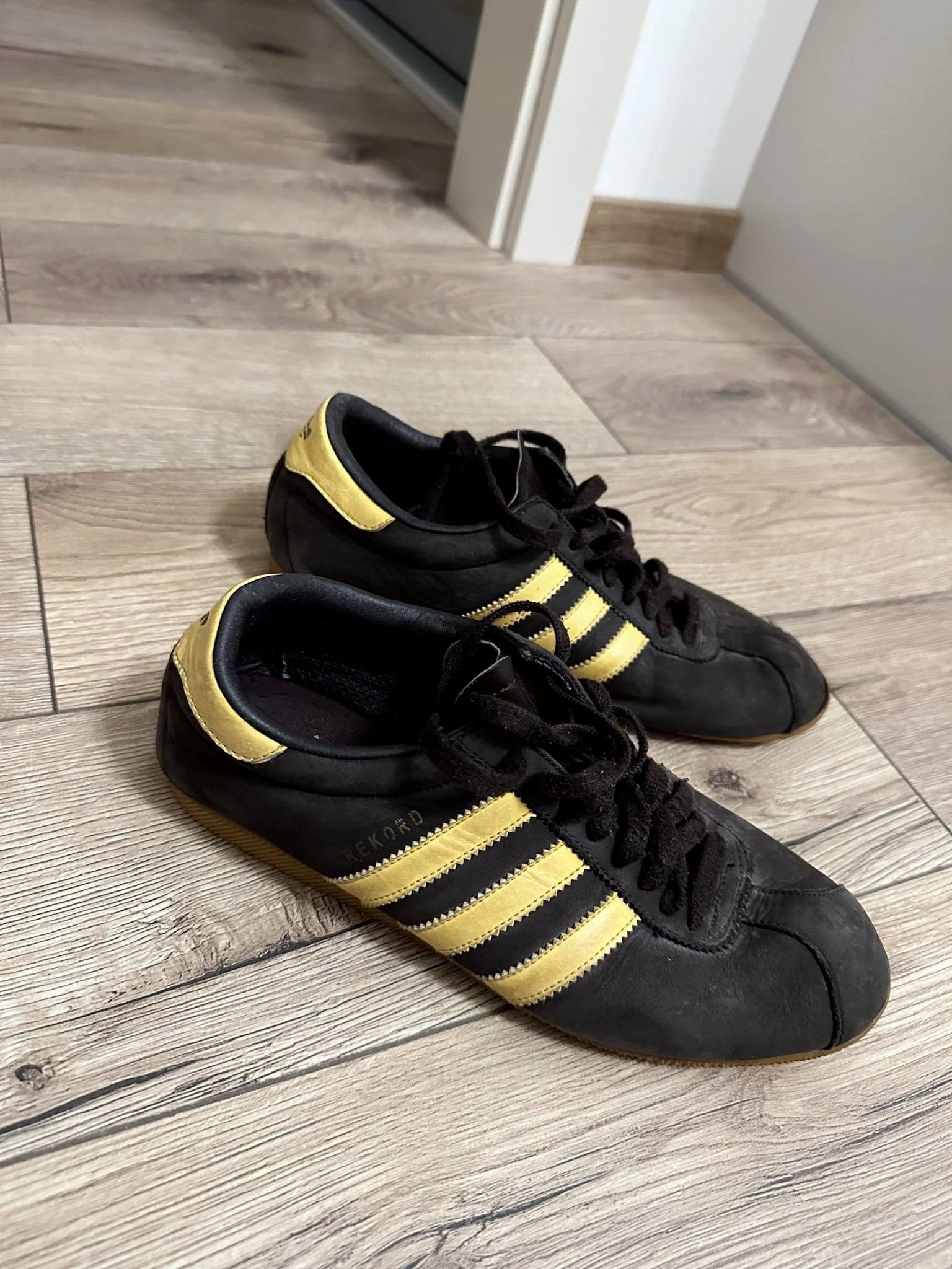 Adidas us 8 size yellow best sale