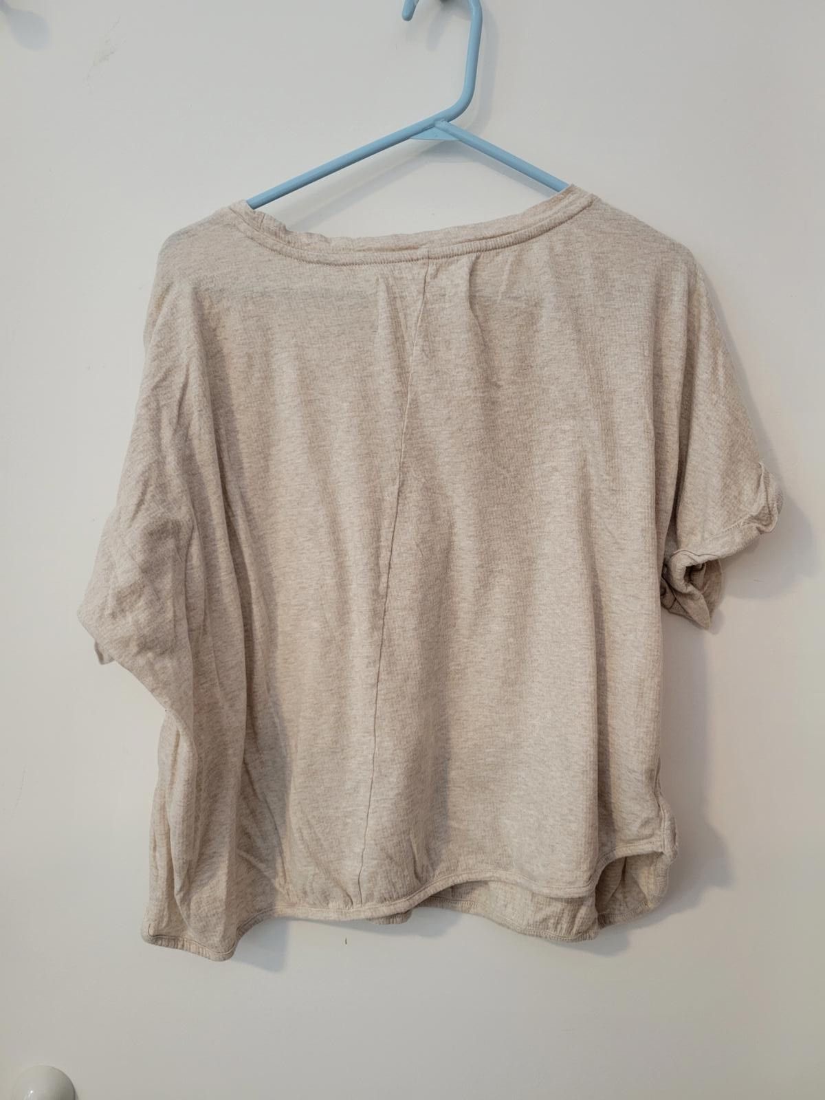 Other Cupio Beige Casual Lightweight Pullover Shirt L/G Size L / US 10 / IT 46 - 2 Thumbnail
