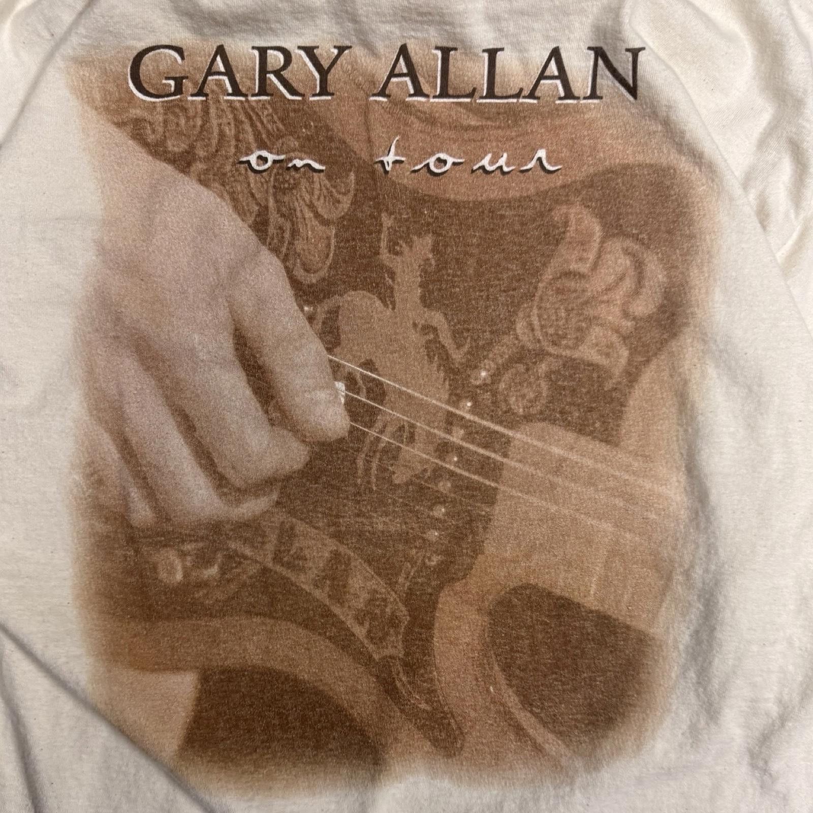 Gildan Gary Allen Tee -- L -- Size US L / EU 52-54 / 3 - 4 Thumbnail