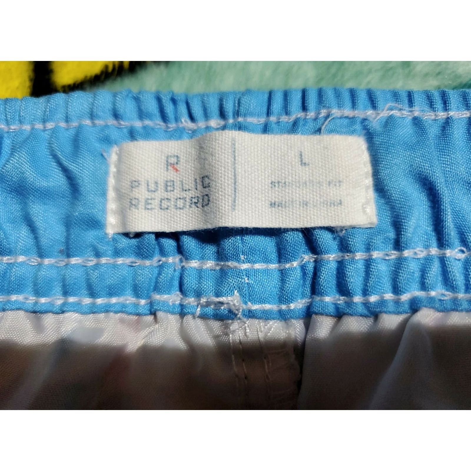 Vintage Public Record Maccaw Parrot Hybrid Shorts L Regular 28x5 White Pink Blue Pockets Lined Elastic Waist Drawstring Casual Mens Womens Unisex Adults Size US 33 - 5 Thumbnail