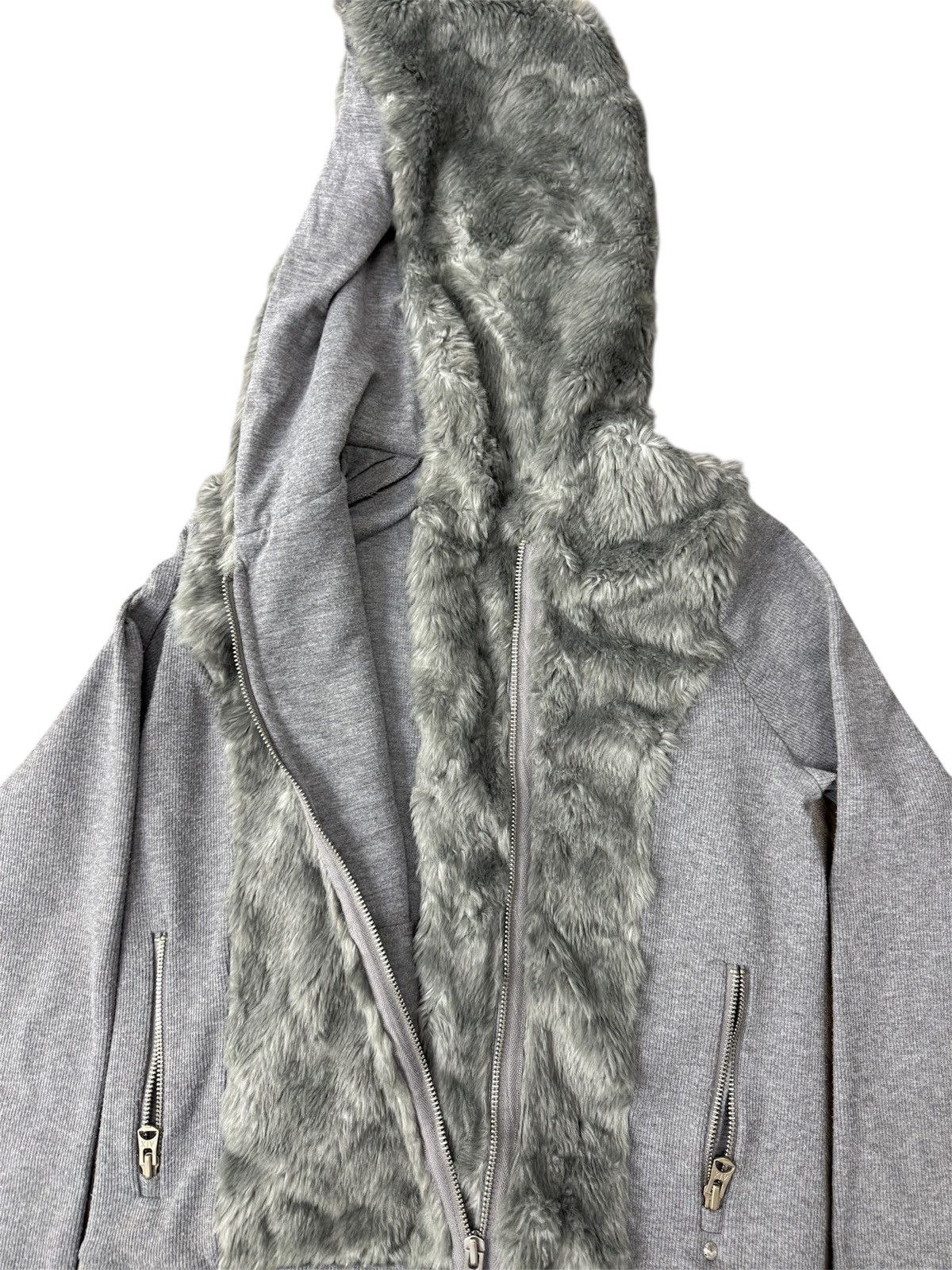 Armani Exchange A/X Armani Exchange zip-up hoodie with a faux fur Size M / US 6-8 / IT 42-44 - 3 Thumbnail