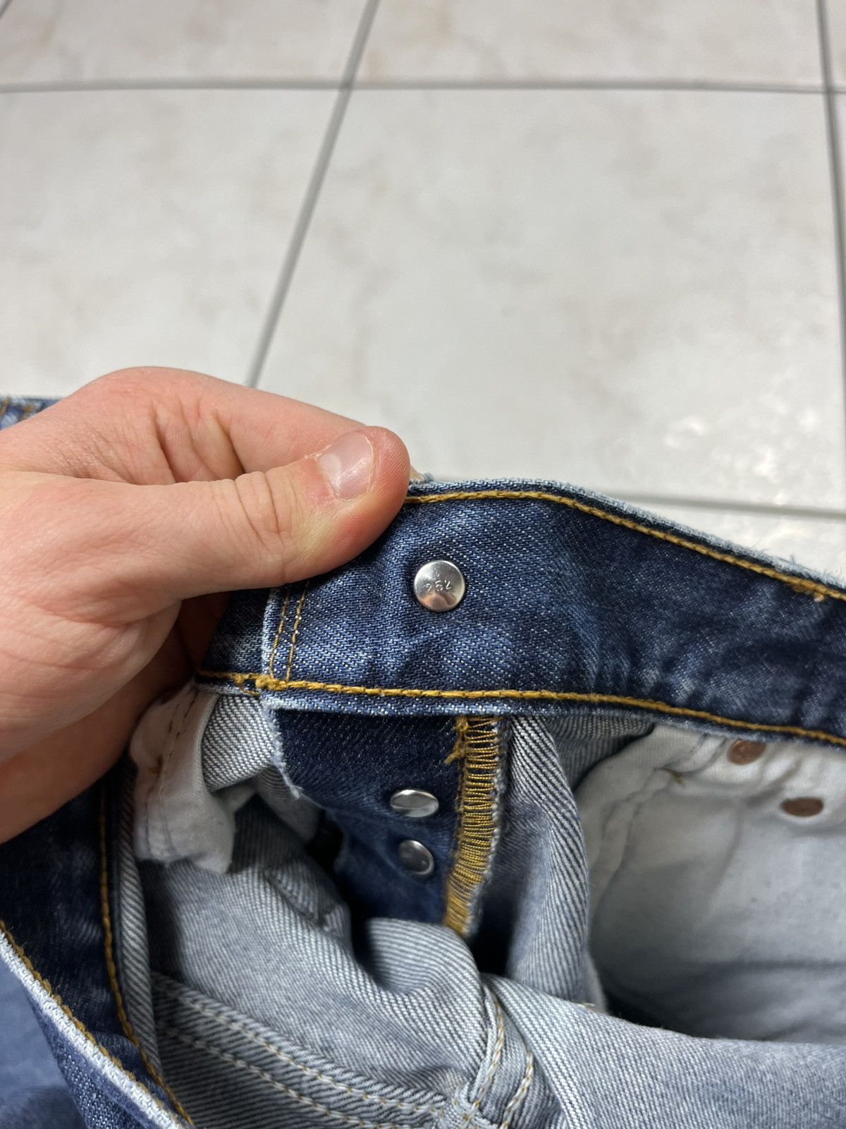 Levi's × Vintage Vintage Levi’s 523 dark washed distressed denim jeans pants Size US 34 / EU 50 - 22 Thumbnail