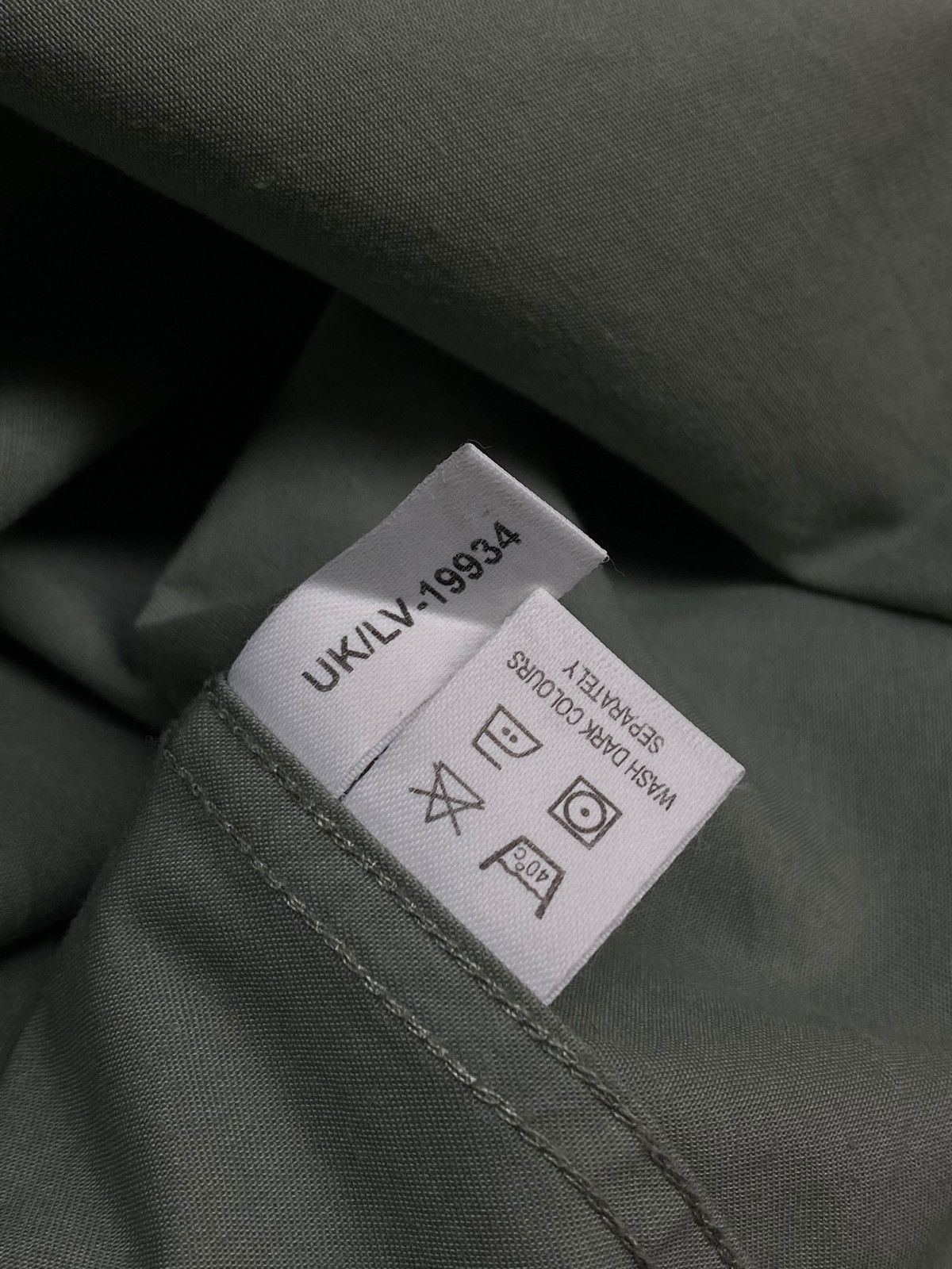 Yves Saint Laurent Yves Saint Laurent YSL shirt men cotton Size US L / EU 52-54 / 3 - 12 Thumbnail