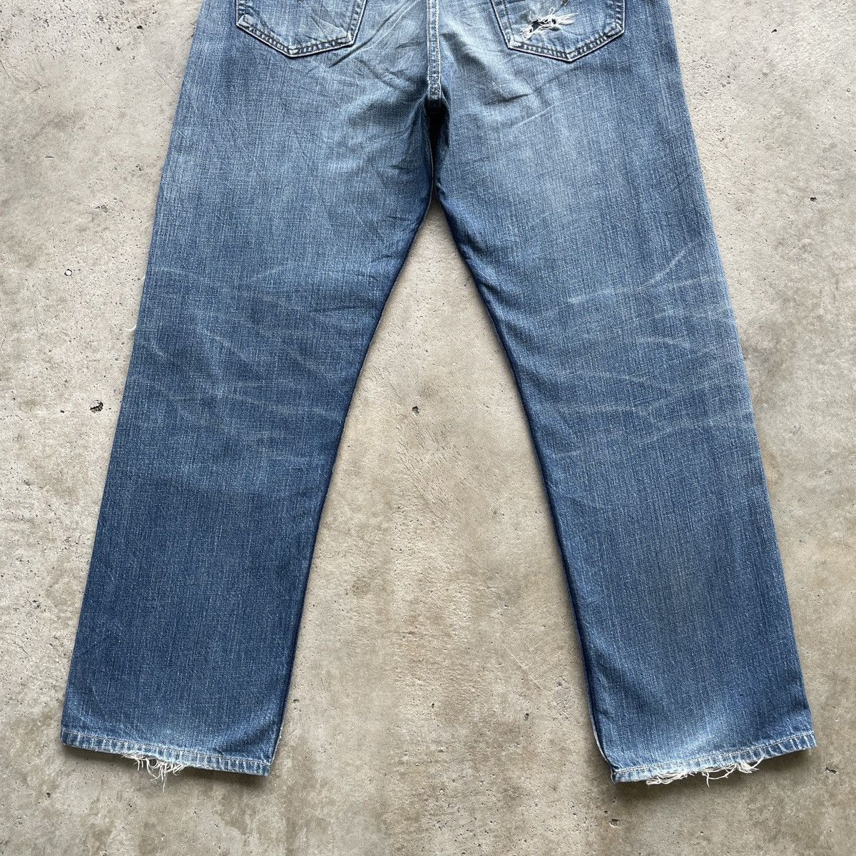 Levi's Vintage Clothing Vintage Levi’s 501 Ripped Faded Distressed Jeans Pants Denim Size US 35 - 13 Thumbnail