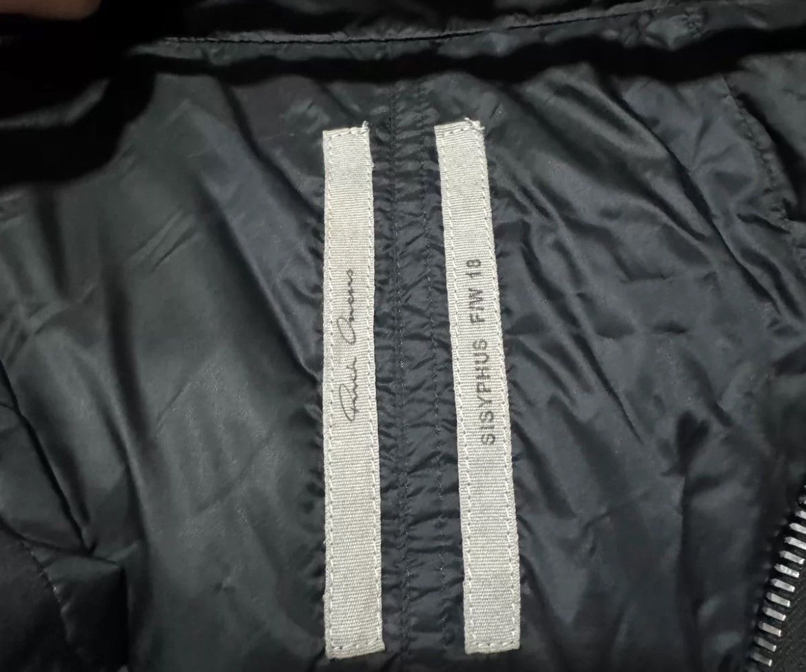 Rick Owens × Rick Owens Drkshdw Rick Owens scarf down jacket size 40 Size US M / EU 48-50 / 2 - 4 Thumbnail