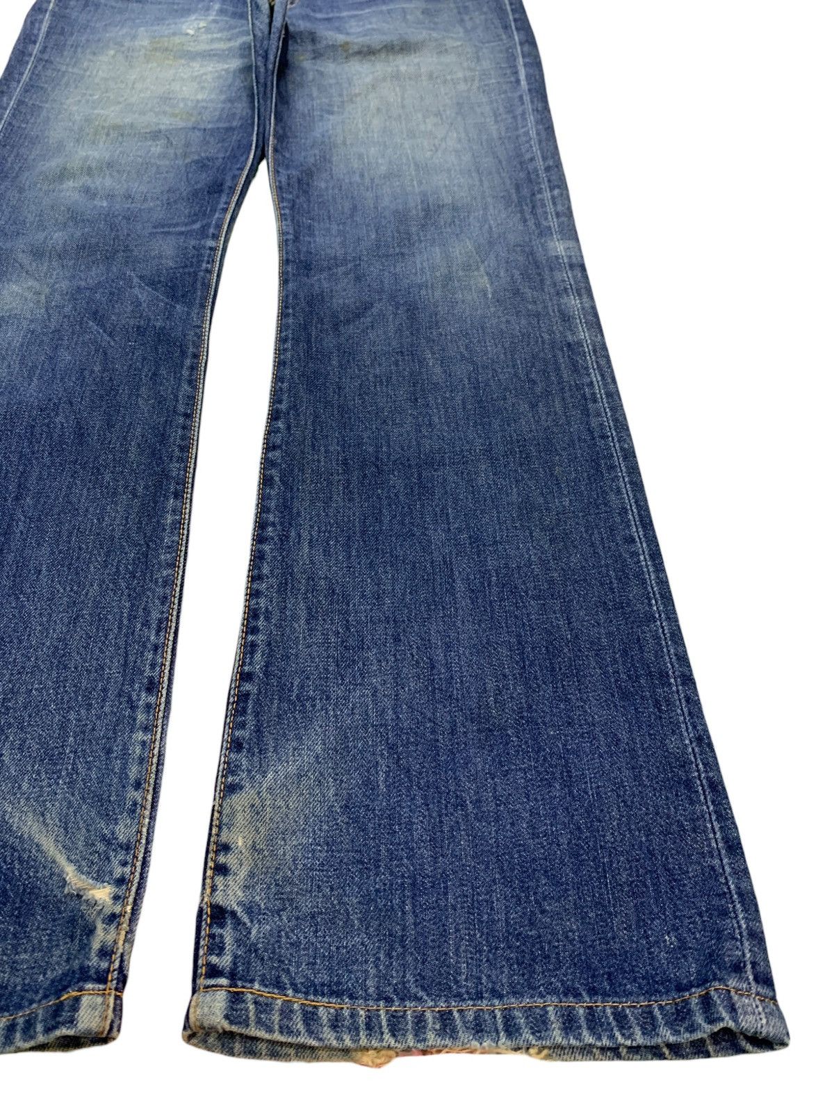 Levi's × Levi's Vintage Clothing Vintage 90s Levis 517 Bootcut Blue Wash Distressed Jeans Size US 32 / EU 48 - 7 Thumbnail