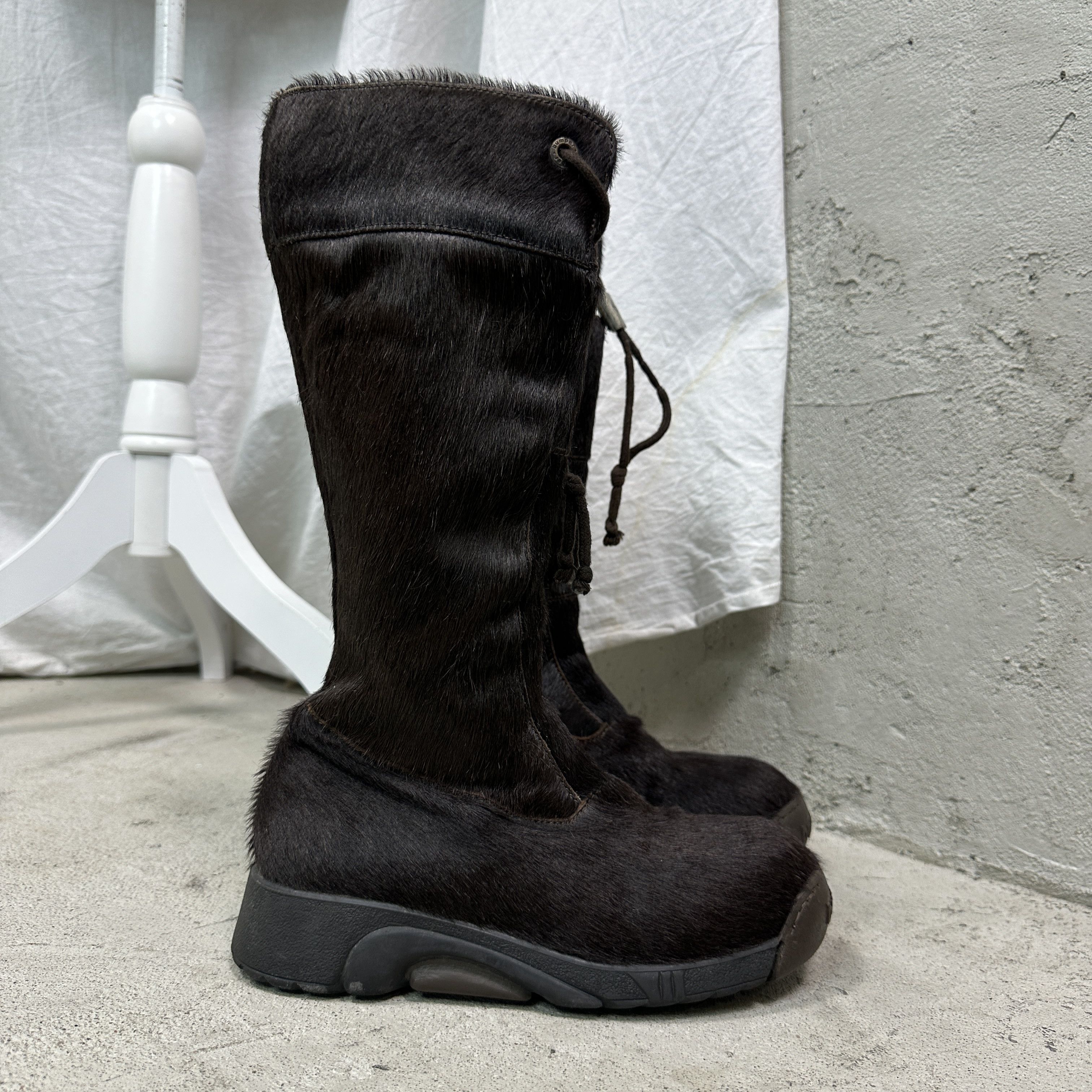 Vintage Vintage Leather Bumper Pony Hair Snowboots Y2K Size US 6 / IT 36 - 5 Thumbnail