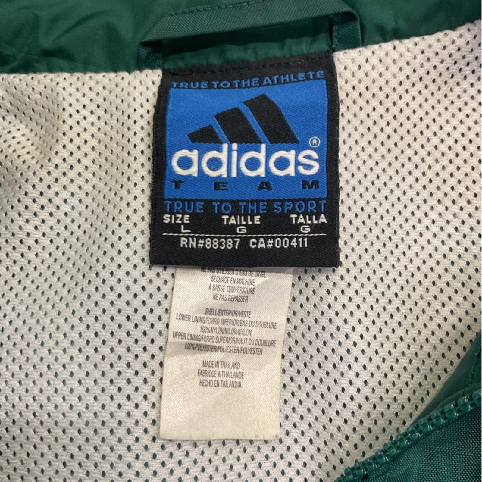 Adidas Vintage Adidas Green Windbreaker Jacket Size US L / EU 52-54 / 3 - 3 Thumbnail