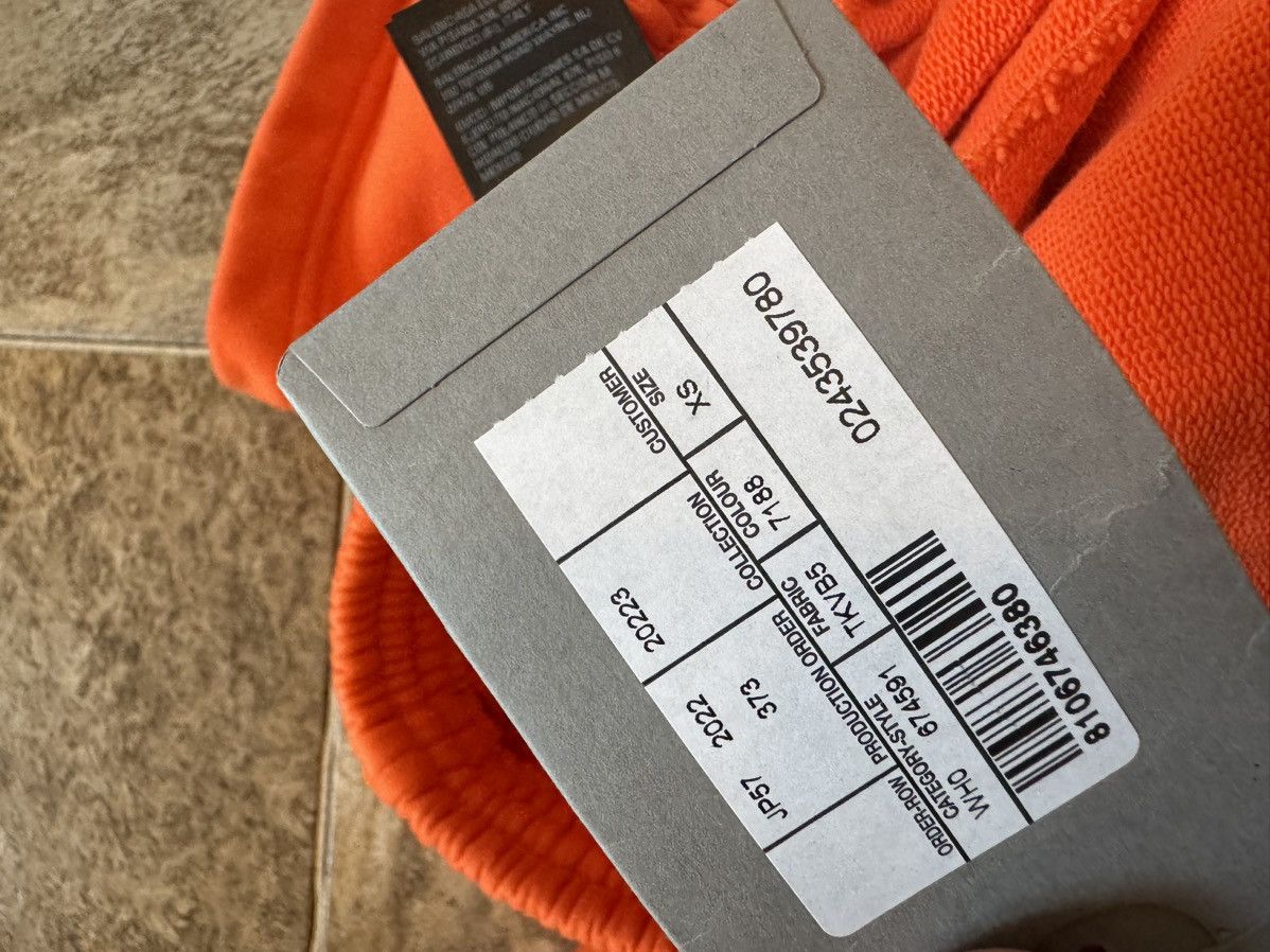 Balenciaga Balenciaga Orange Shorts Size US 30 / EU 46 - 11 Thumbnail