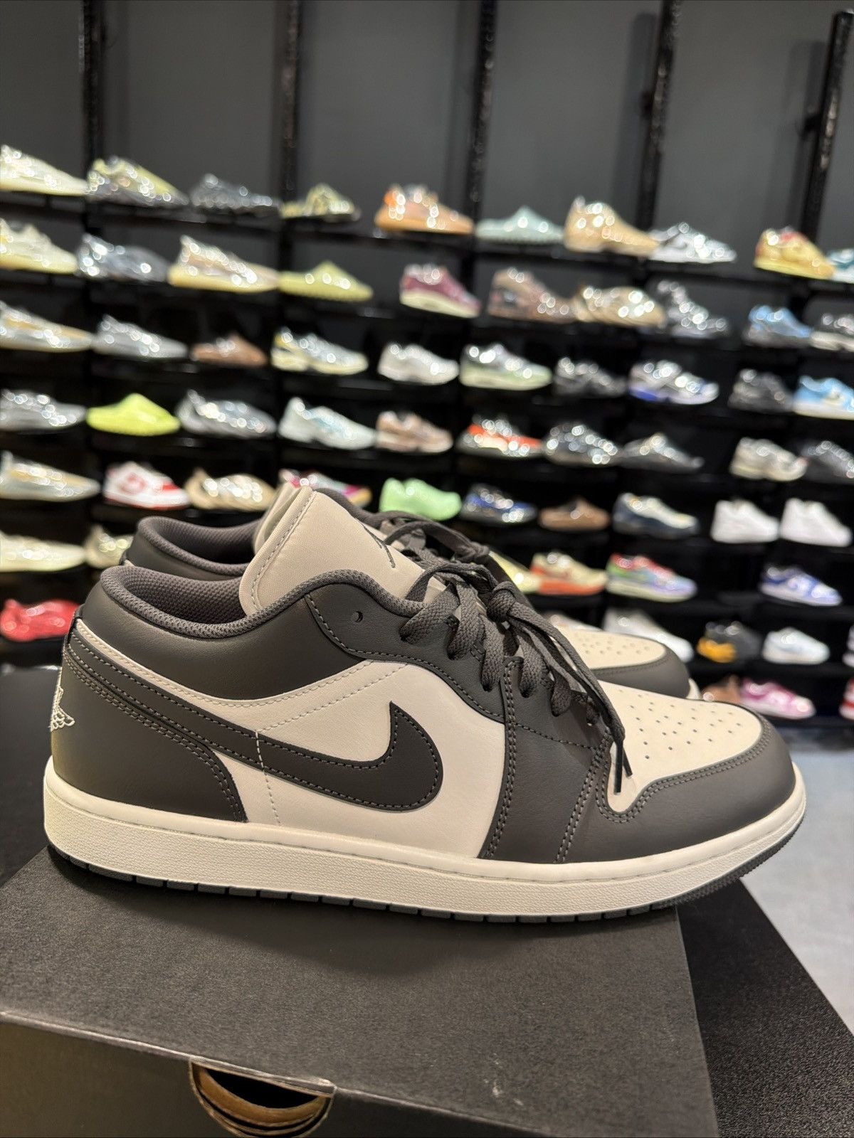 Jordan Brand Nike Air Jordan 1 Low Iron Gray Summit White Sneakers 553558 Size US 13 / EU 46 - 7 Thumbnail
