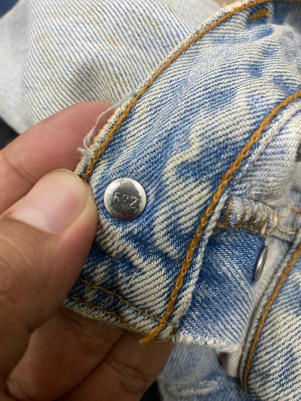 Levi's vintage levis 501 lightwash distressed denim Size US 32 / EU 48 - 19 Thumbnail