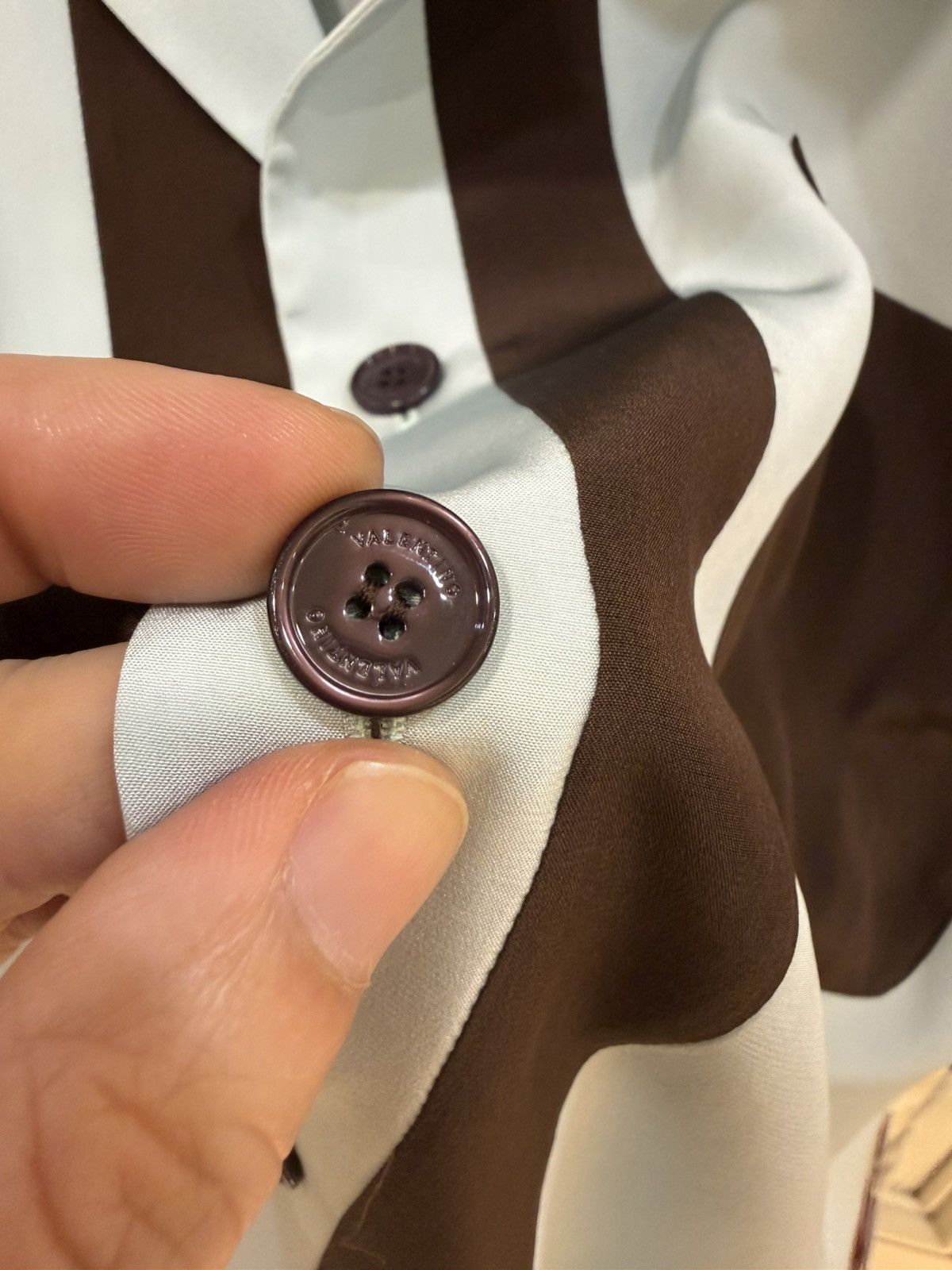 Valentino silk bowling shirt size46 Size US S / EU 44-46 / 1 - 8 Thumbnail
