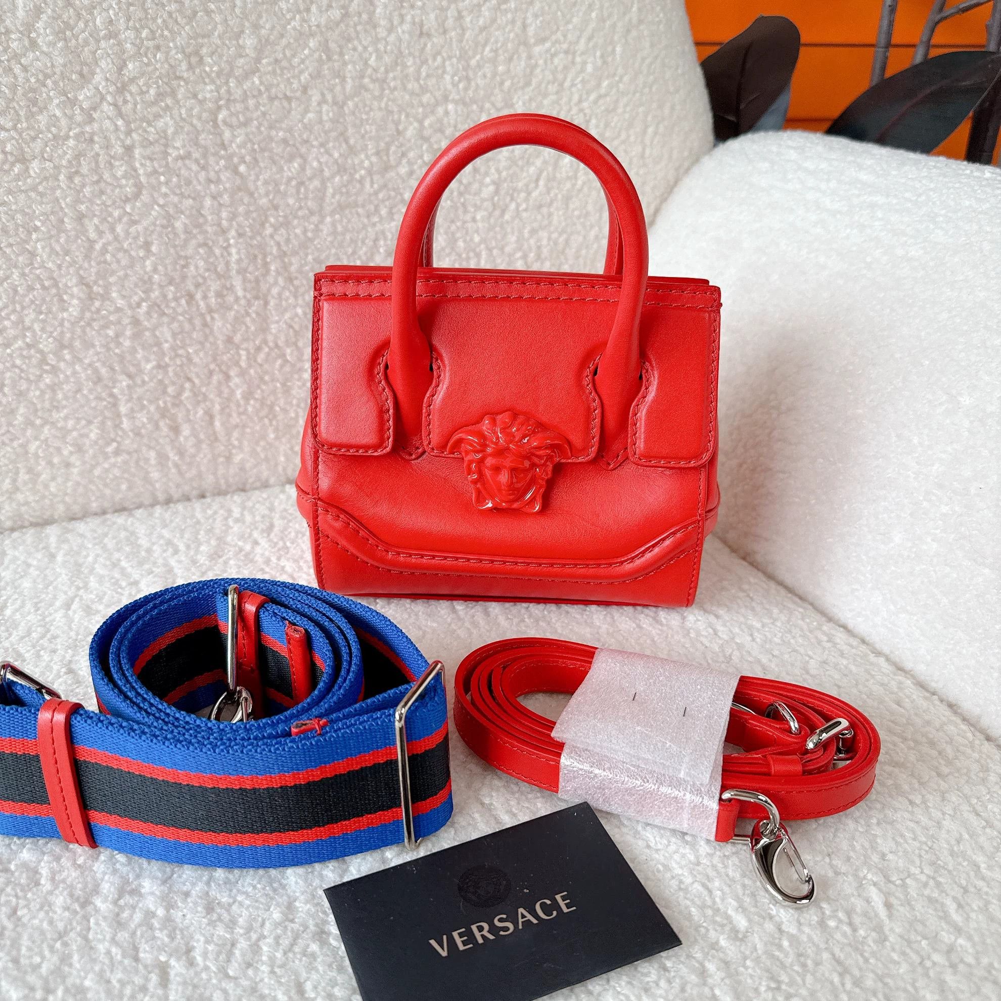 Versace Versace Red Hand/Crossbody Bag Pre-Owned Size ONE SIZE - 1 Thumbnail